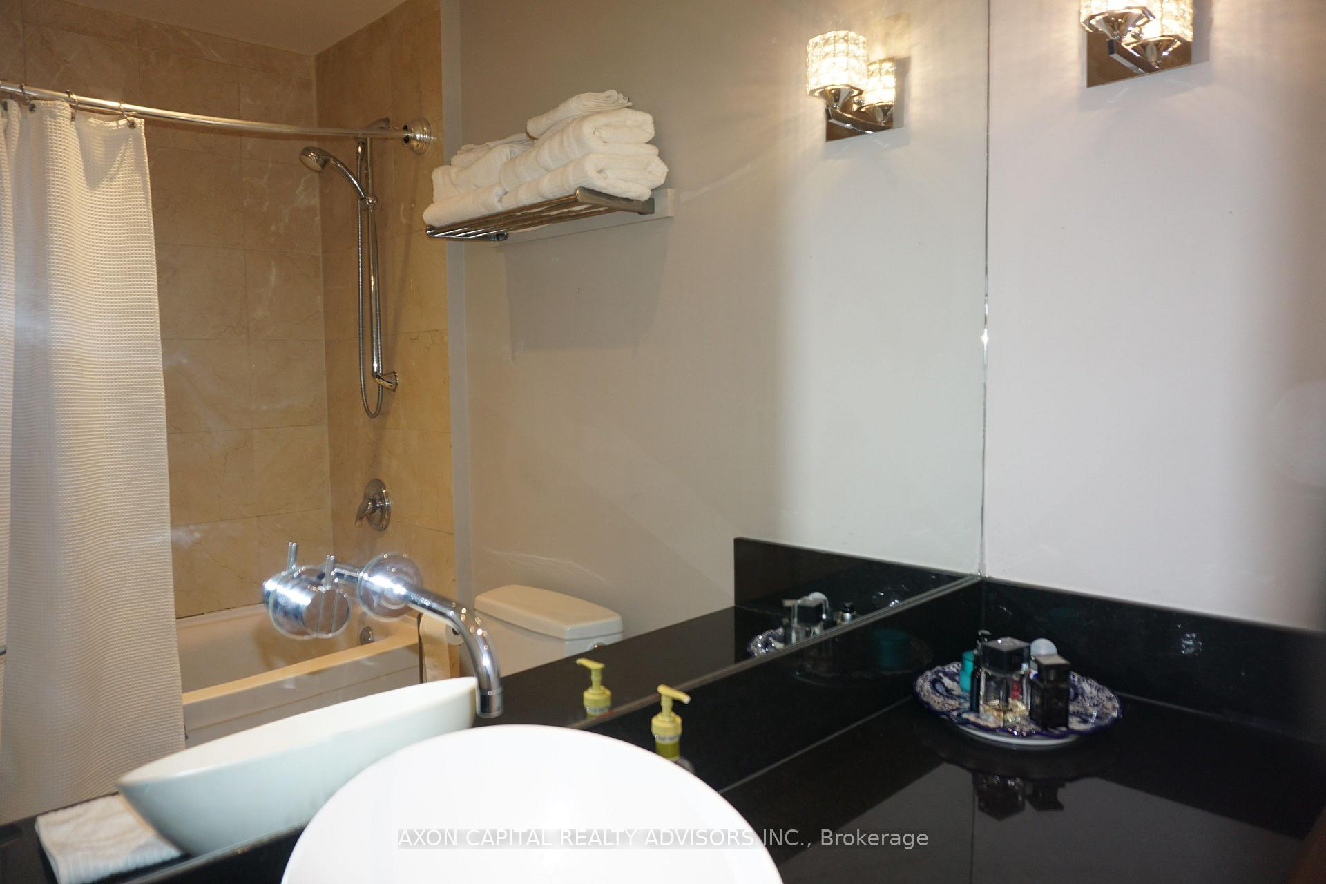 Photo 4 of Unit 612, 36 Blue Jays Way, Toronto, Waterfront Communities — HOMEH