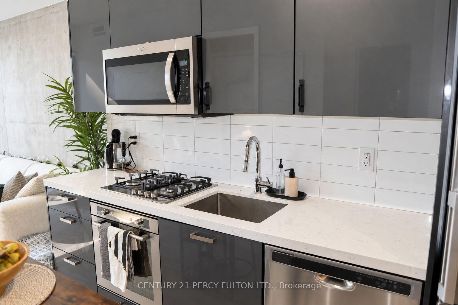Photo 3 of Unit 6, 55 Ontario Street, Toronto, Moss Park — HOMEH