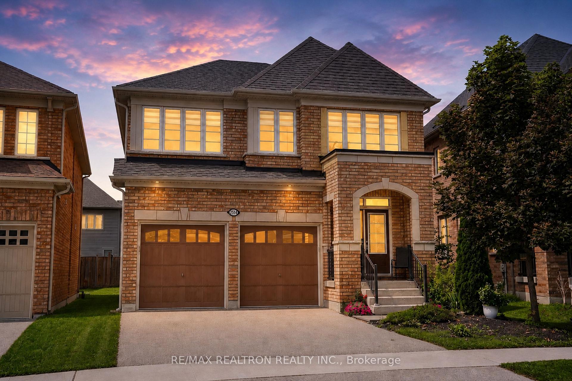 Photo 2 of 2544 Bandsman Crescent, Oshawa, Windfields — HOMEH