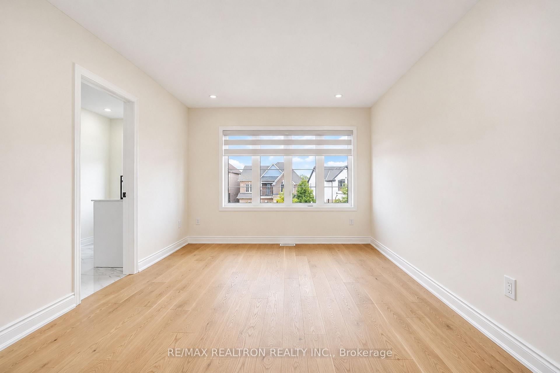 Photo 13 of 2544 Bandsman Crescent, Oshawa, Windfields — HOMEH