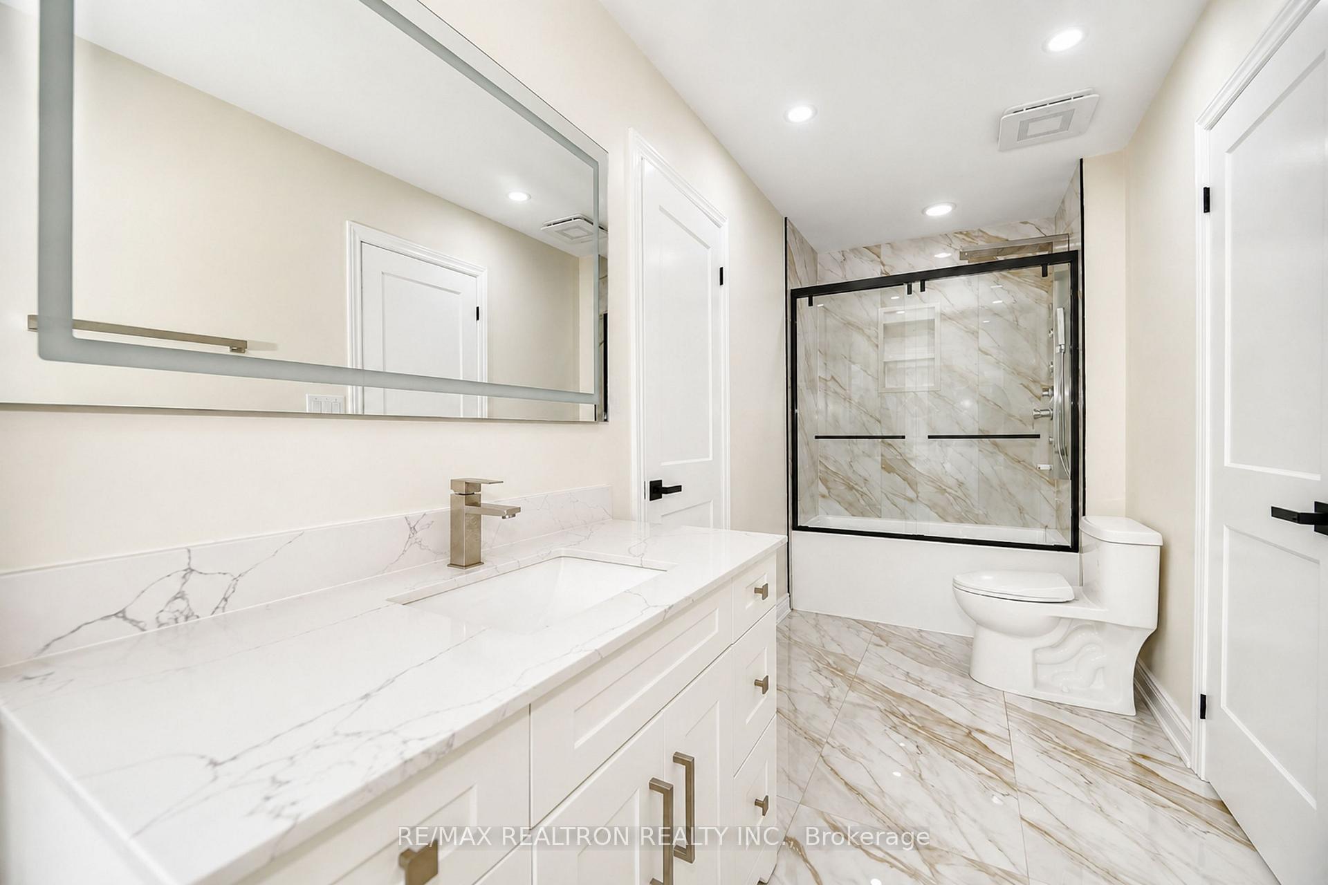 Photo 14 of 2544 Bandsman Crescent, Oshawa, Windfields — HOMEH