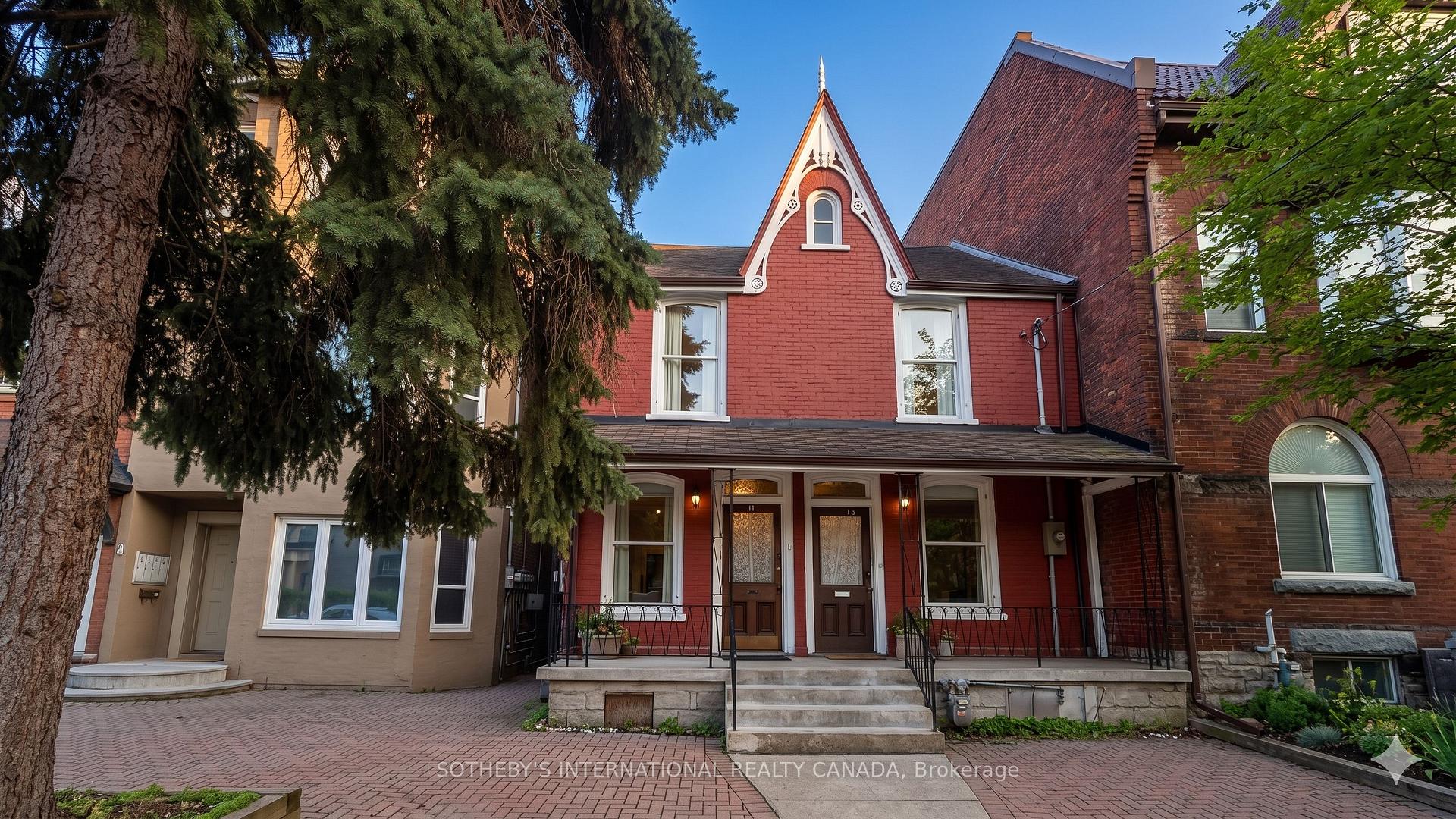 Photo 1 of 11 D'arcy Street, Toronto, Kensington-Chinatown — HOMEH