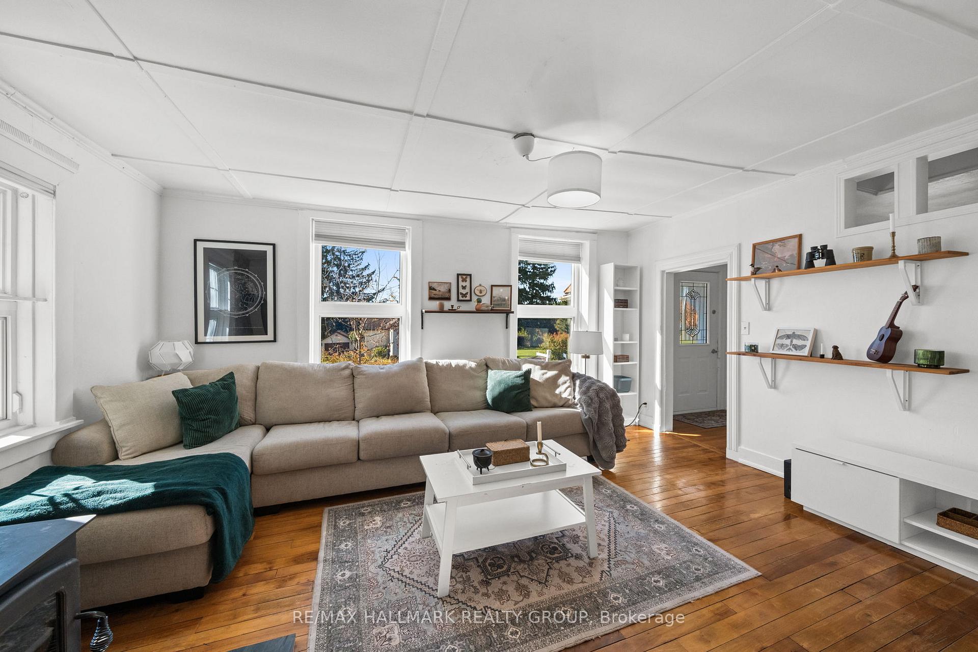 Photo 5 of 5001 Dunning Road, Ottawa, Sarsfield/Bearbrook — HOMEH