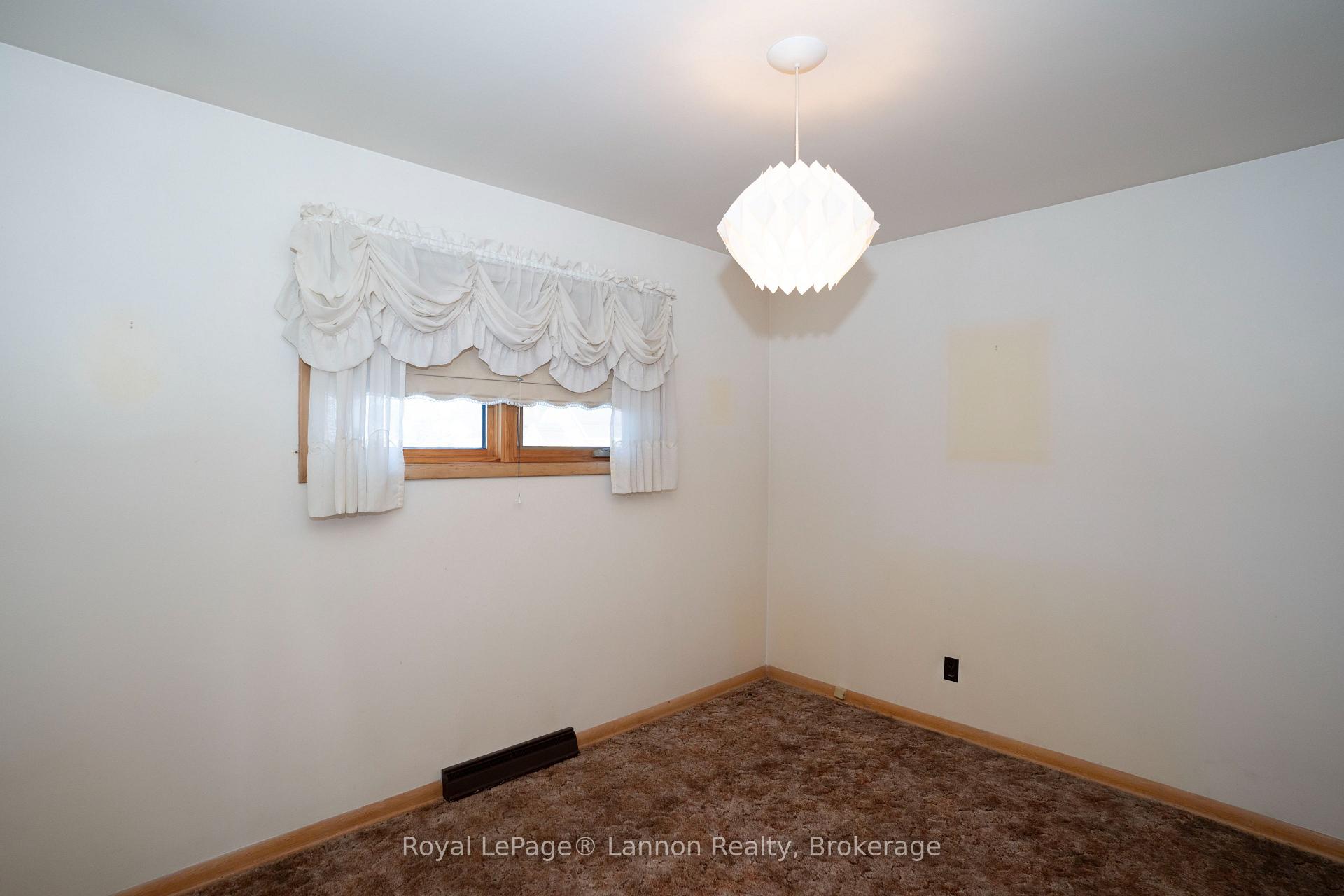 Photo 19 of 221 Balsam Street, Thunder Bay, Shuniah — HOMEH