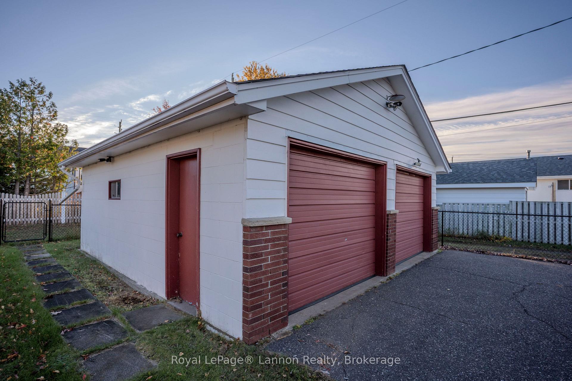 Photo 29 of 221 Balsam Street, Thunder Bay, Shuniah — HOMEH