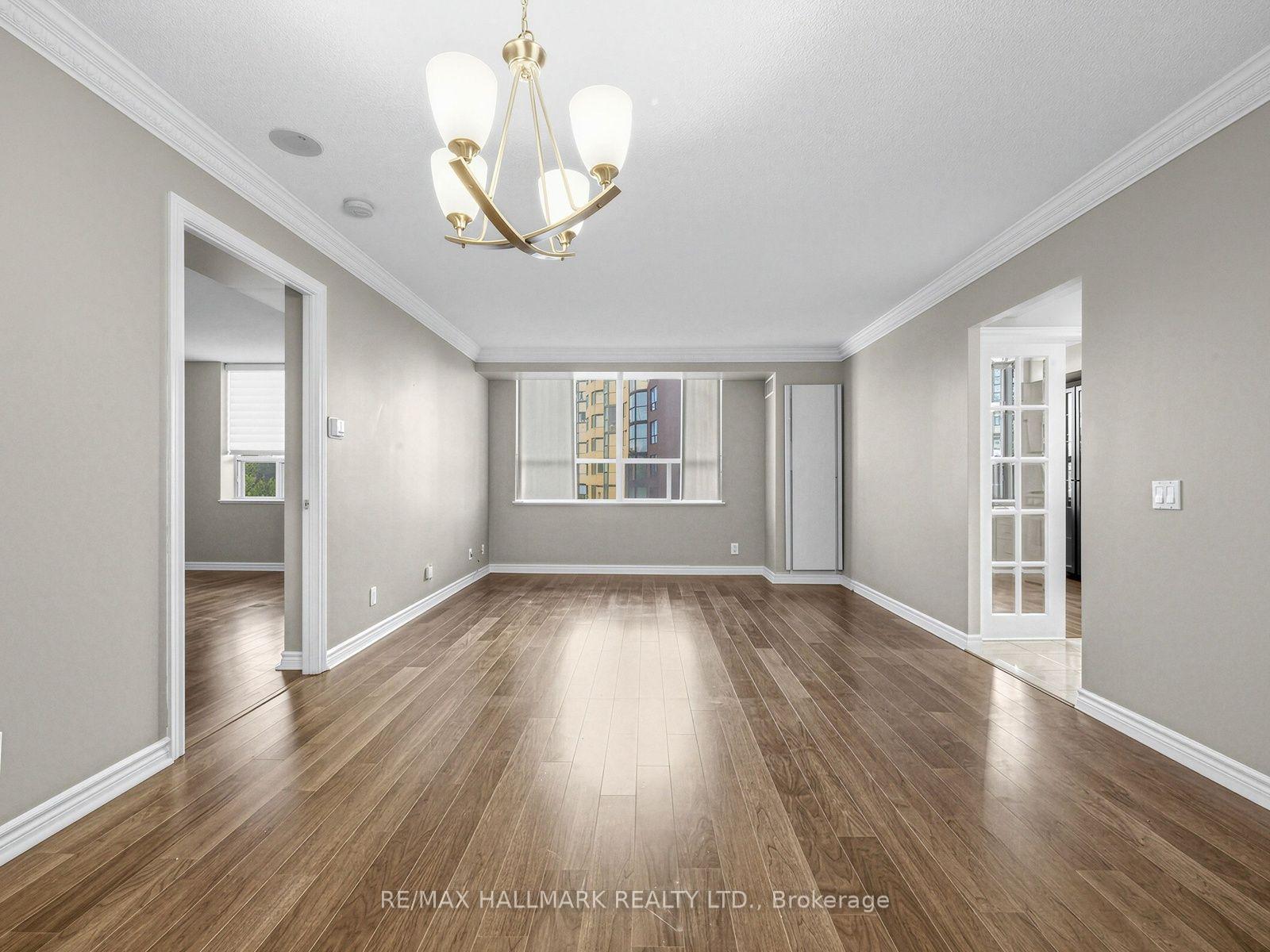 Photo 5 of Unit 401, 265 Ridley Boulevard, Toronto, Bedford Park-Nortown — HOMEH
