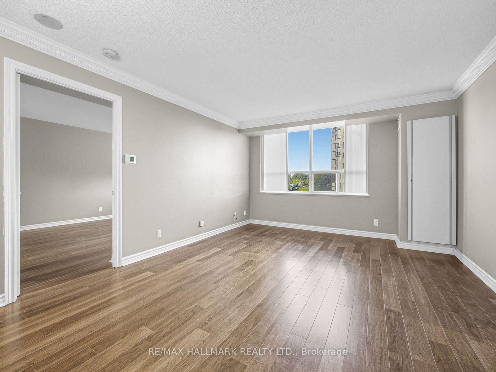 Photo 8 of Unit 401, 265 Ridley Boulevard, Toronto, Bedford Park-Nortown — HOMEH