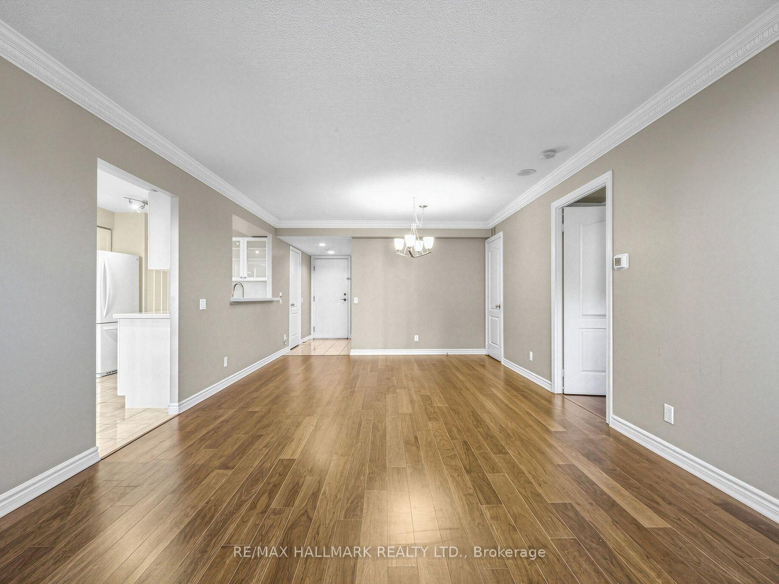 Photo 11 of Unit 401, 265 Ridley Boulevard, Toronto, Bedford Park-Nortown — HOMEH