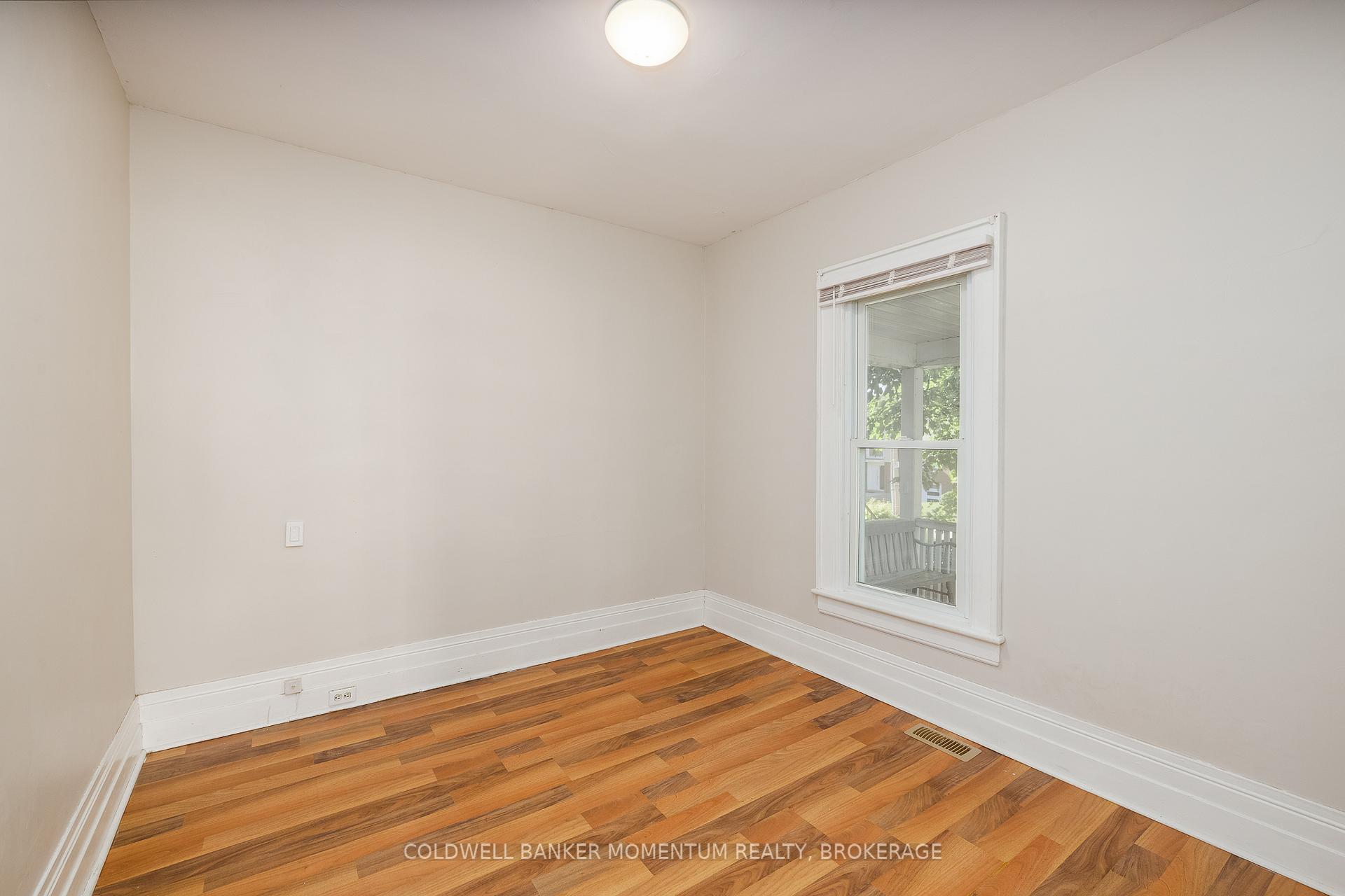 Photo 12 of 4319 Seneca Street, Niagara Falls, Downtown — HOMEH
