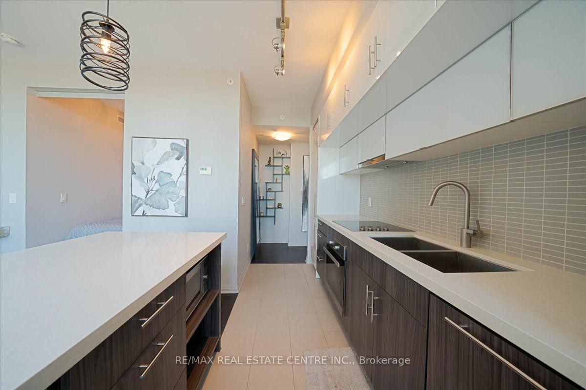 Photo 3 of Unit 2808, 8 Mercer Street, Toronto, Waterfront Communities — HOMEH