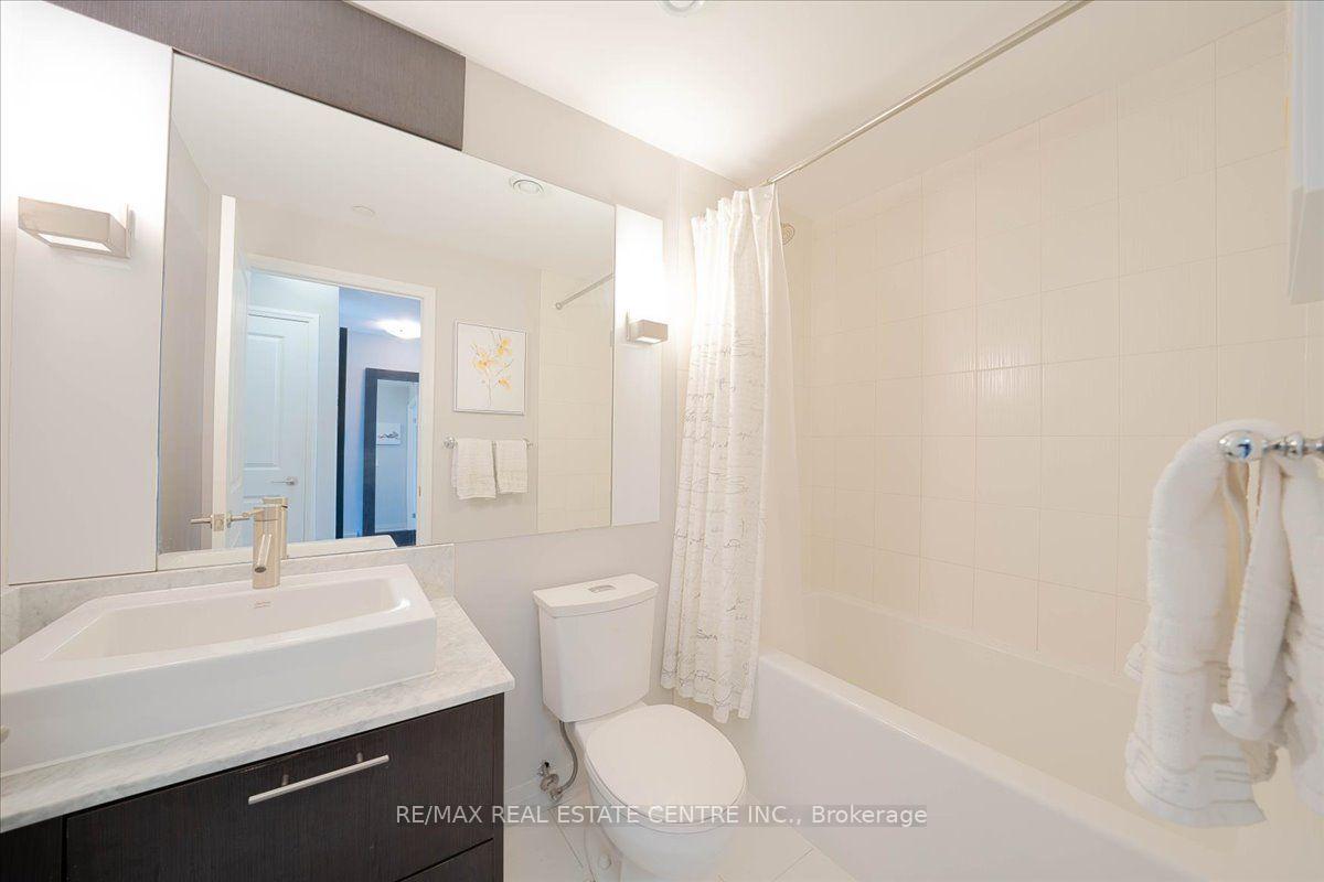 Photo 15 of Unit 2808, 8 Mercer Street, Toronto, Waterfront Communities — HOMEH