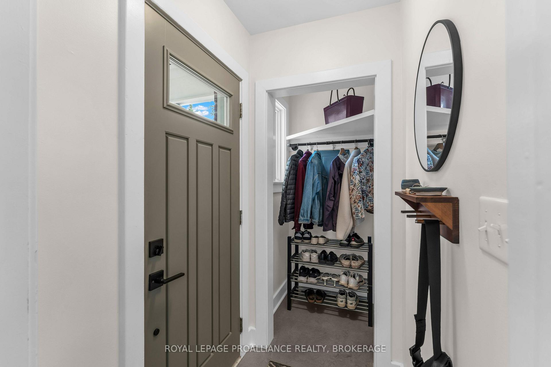 Photo 5 of 640 Brock Street, Kingston, Central City East — HOMEH