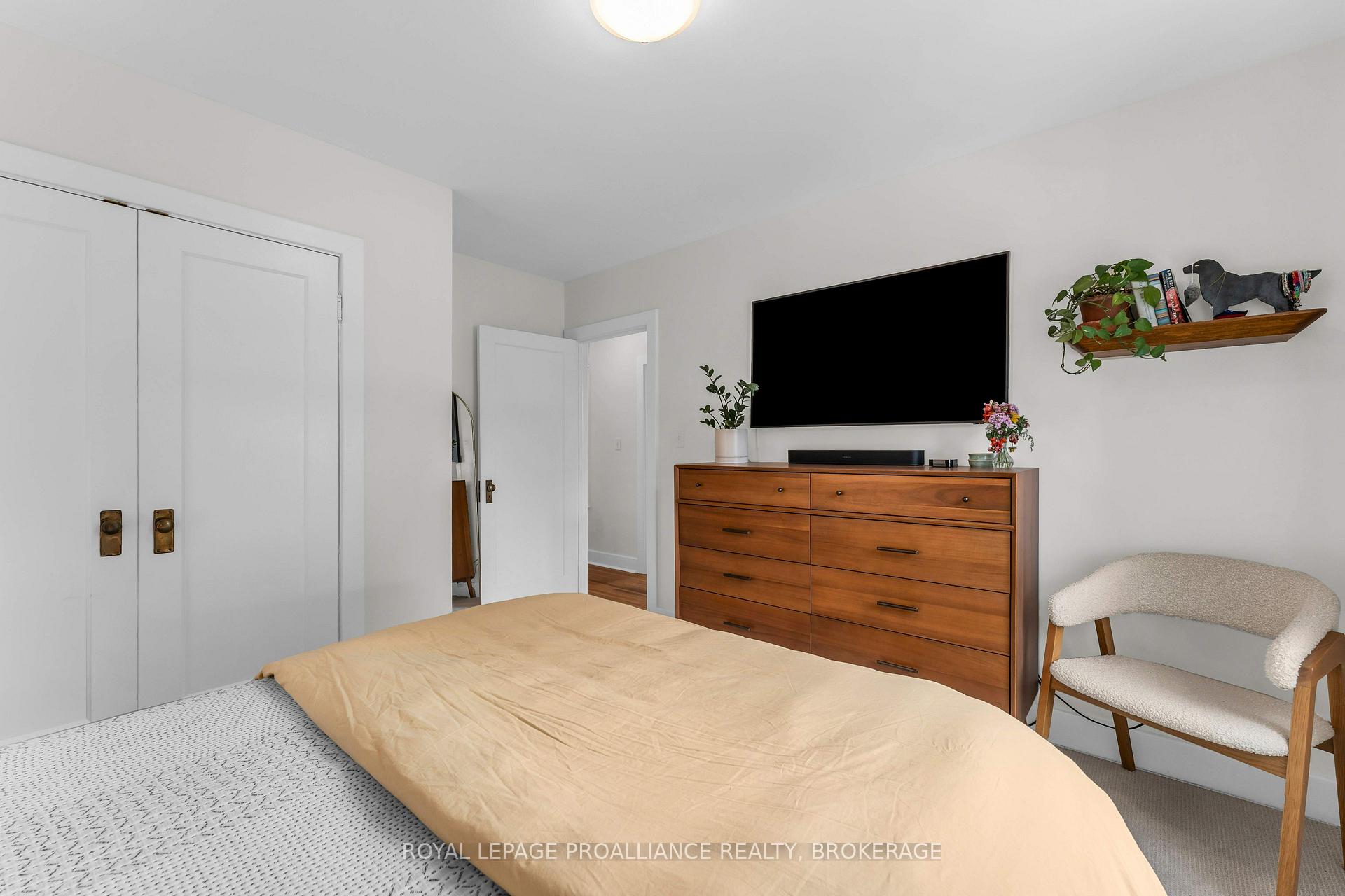 Photo 16 of 640 Brock Street, Kingston, Central City East — HOMEH