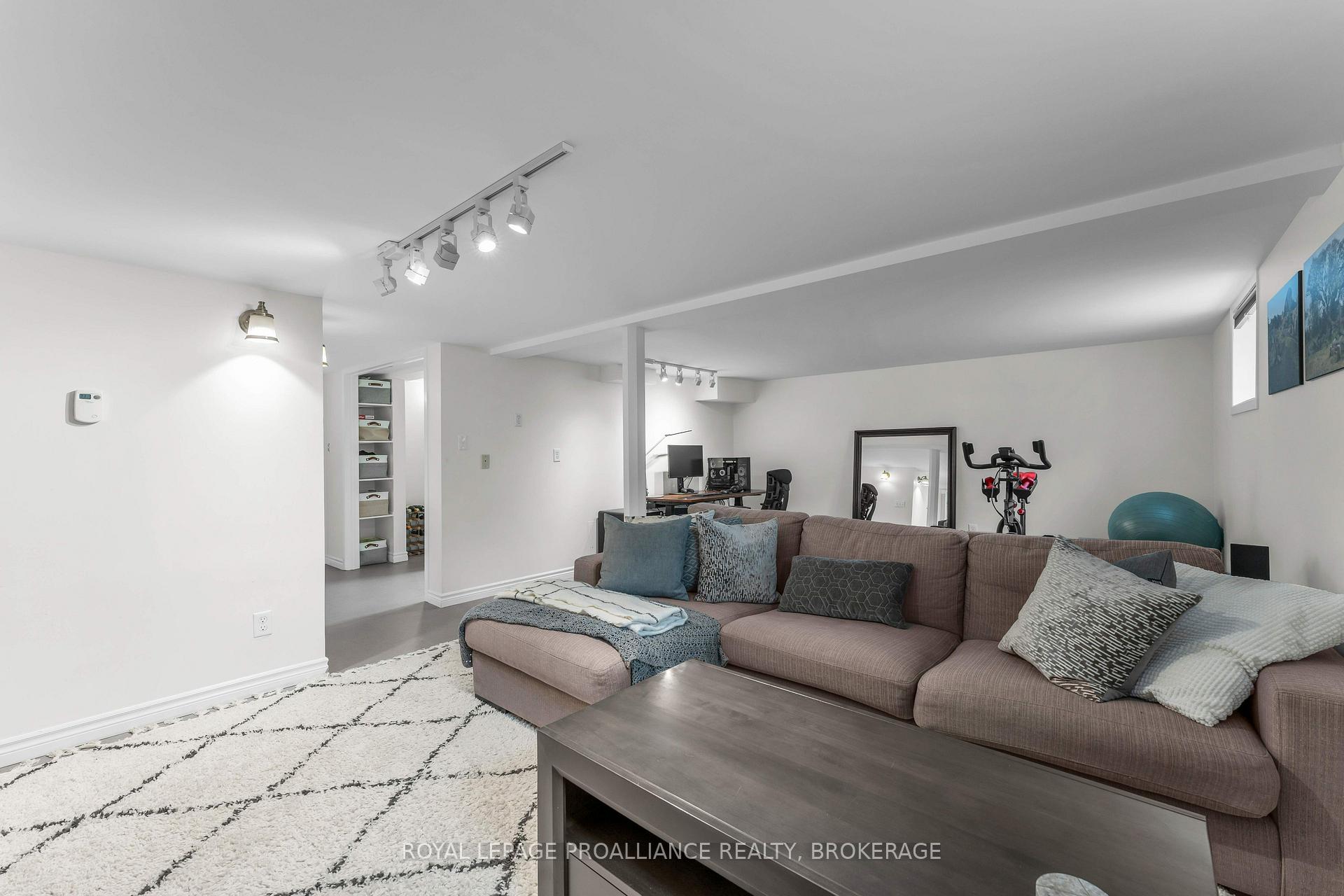 Photo 23 of 640 Brock Street, Kingston, Central City East — HOMEH