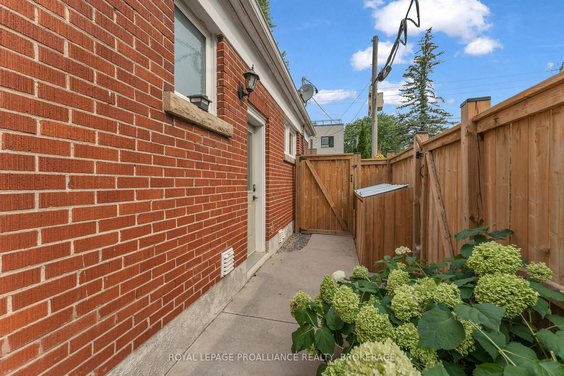 Photo 29 of 640 Brock Street, Kingston, Central City East — HOMEH
