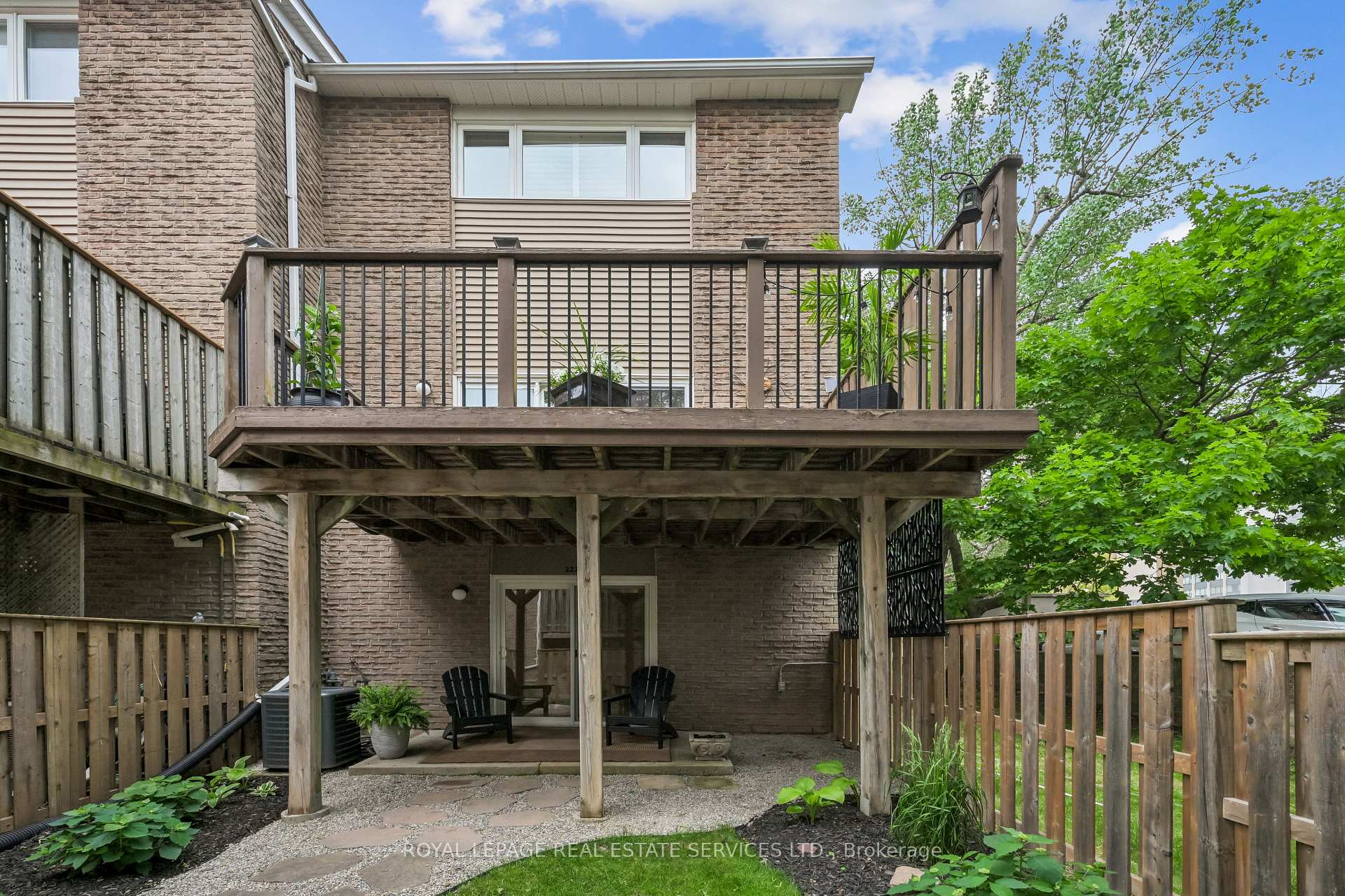Photo 29 of 2222 Marine Drive, Oakville, Bronte — HOMEH