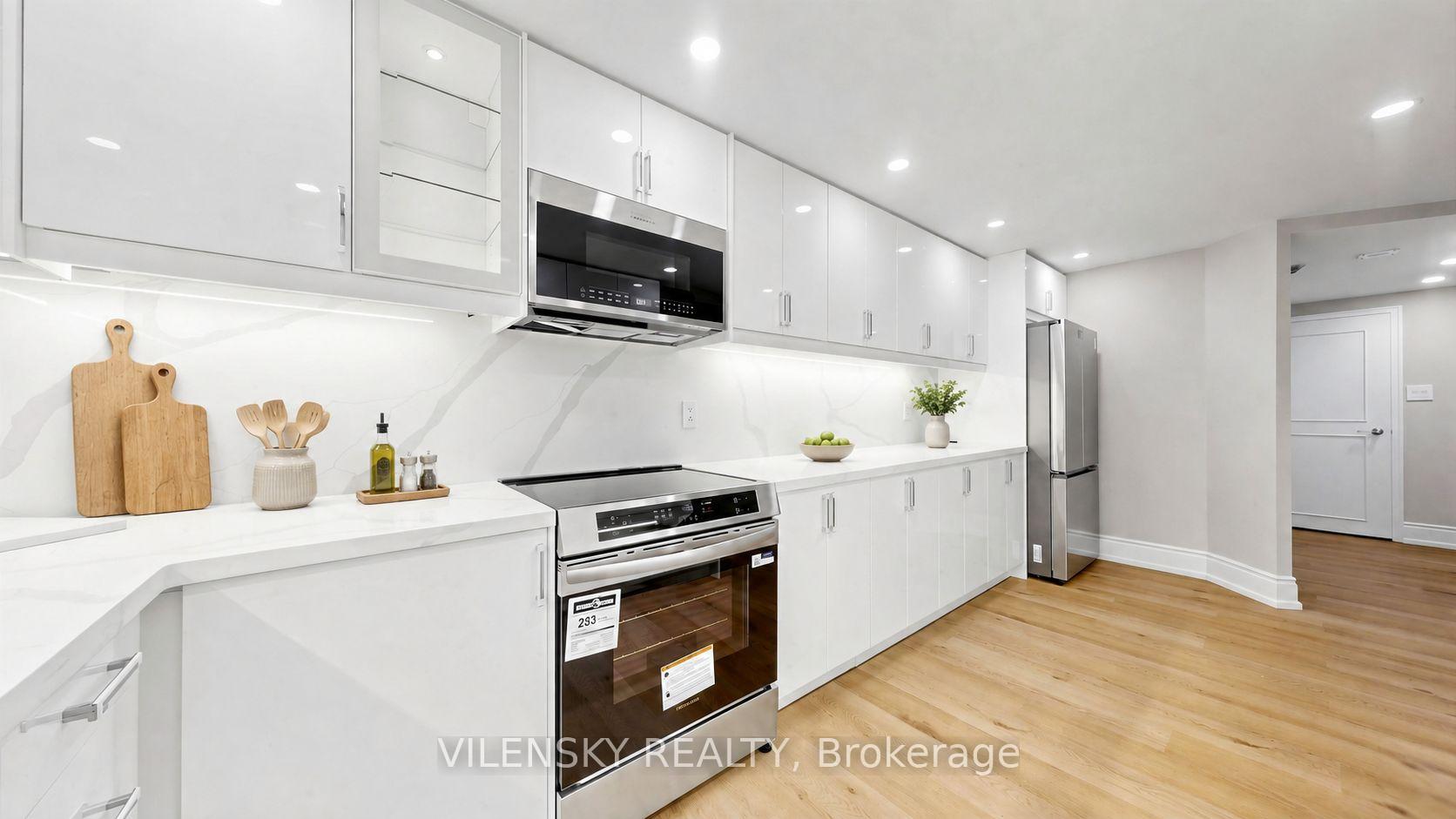 Photo 5 of Unit 506, 5 Weldrick Road W, Richmond Hill, North Richvale — HOMEH
