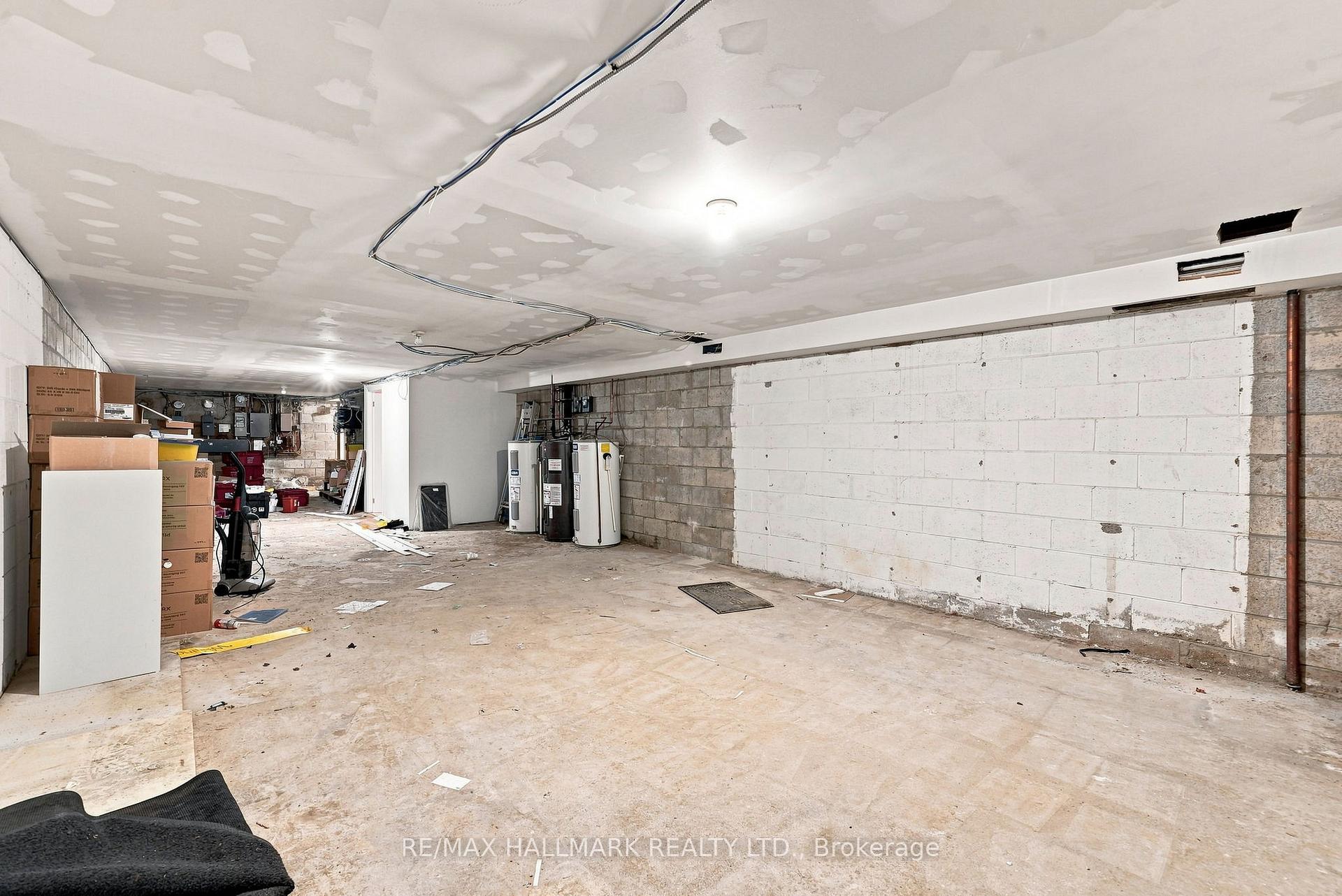 Photo 30 of 1485 Gerrard Street E, Toronto, Greenwood-Coxwell — HOMEH