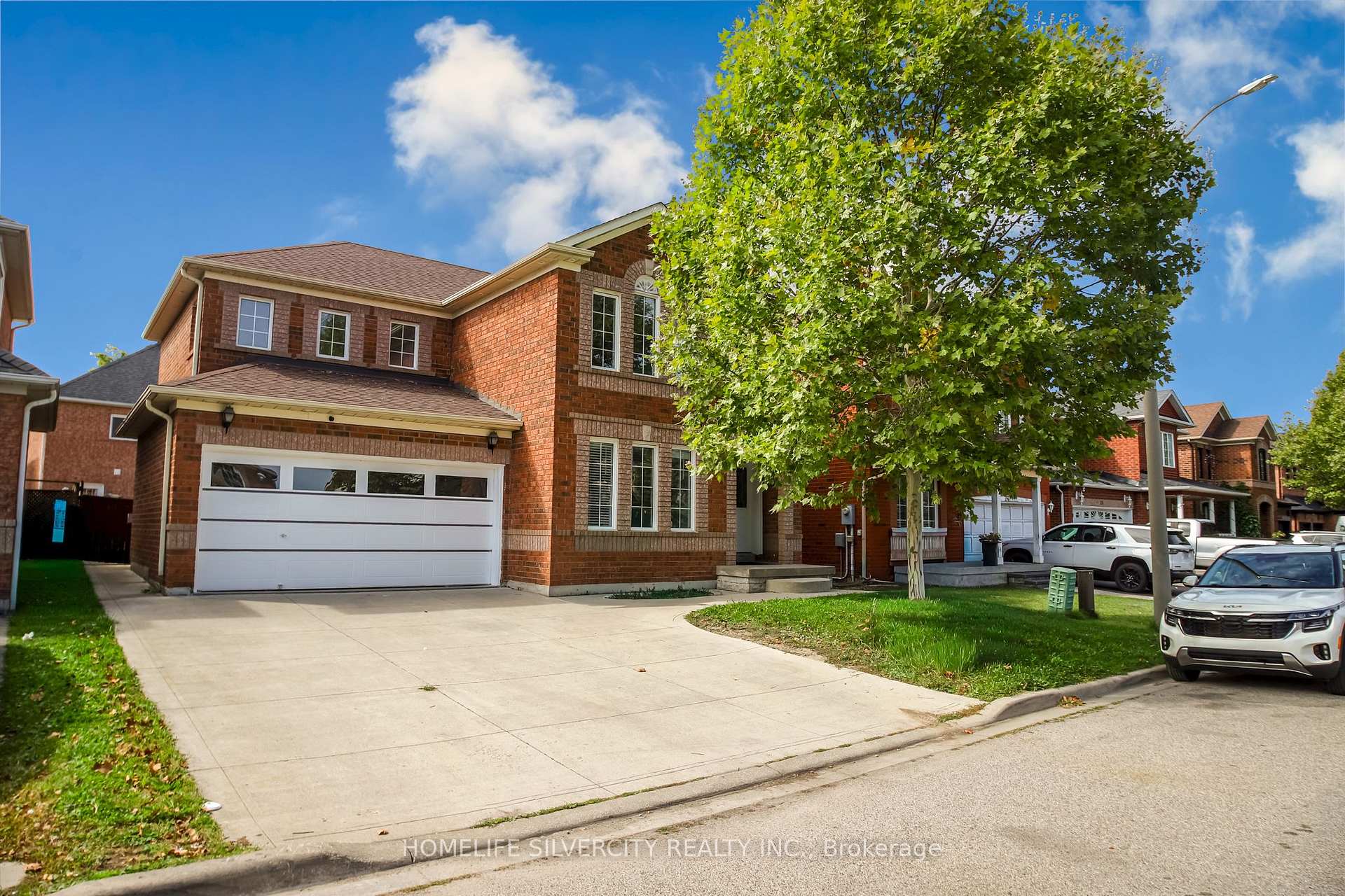 Photo 1 of 22 Meadow Glade Road, Brampton, Sandringham-Wellington — HOMEH