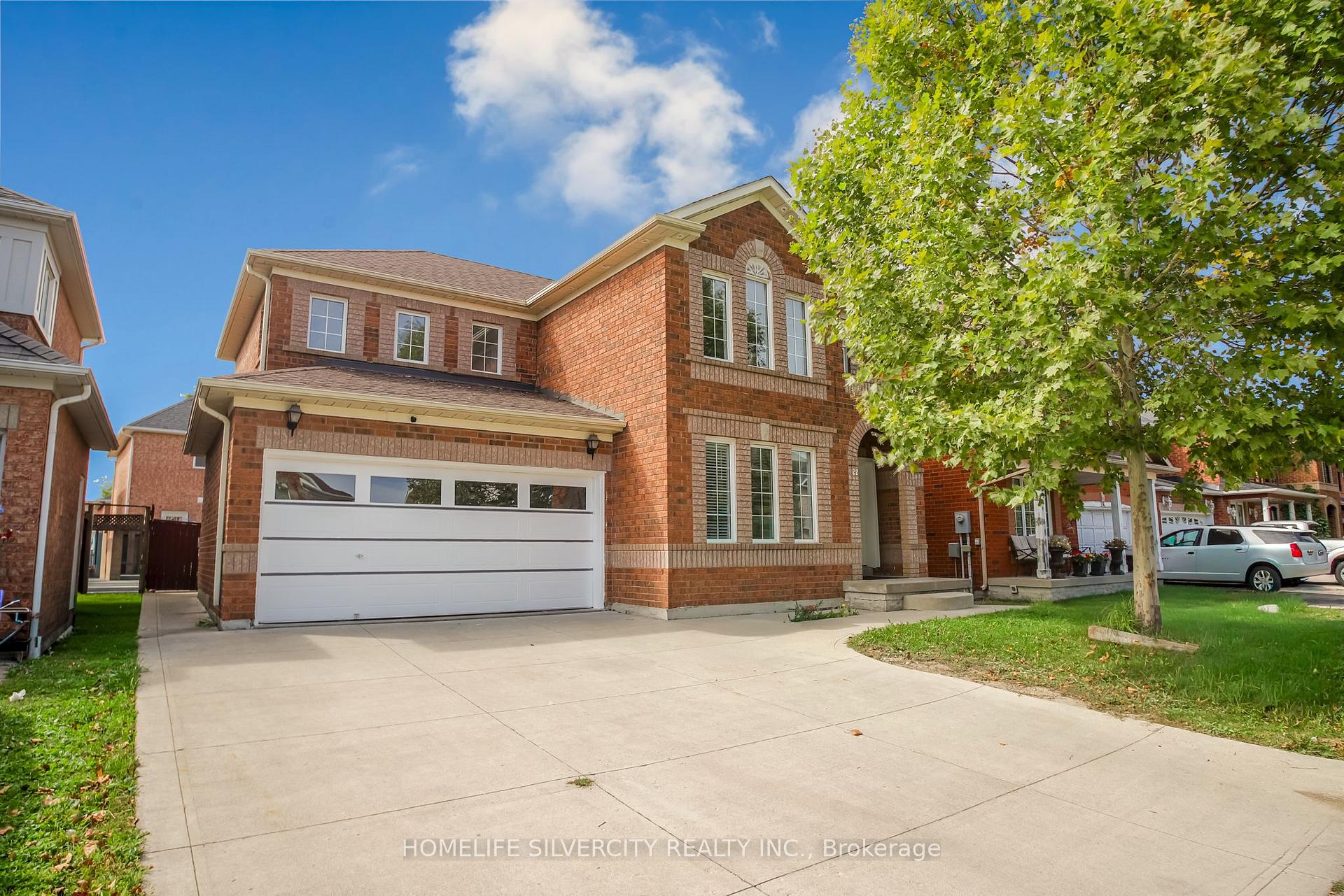 Photo 3 of 22 Meadow Glade Road, Brampton, Sandringham-Wellington — HOMEH