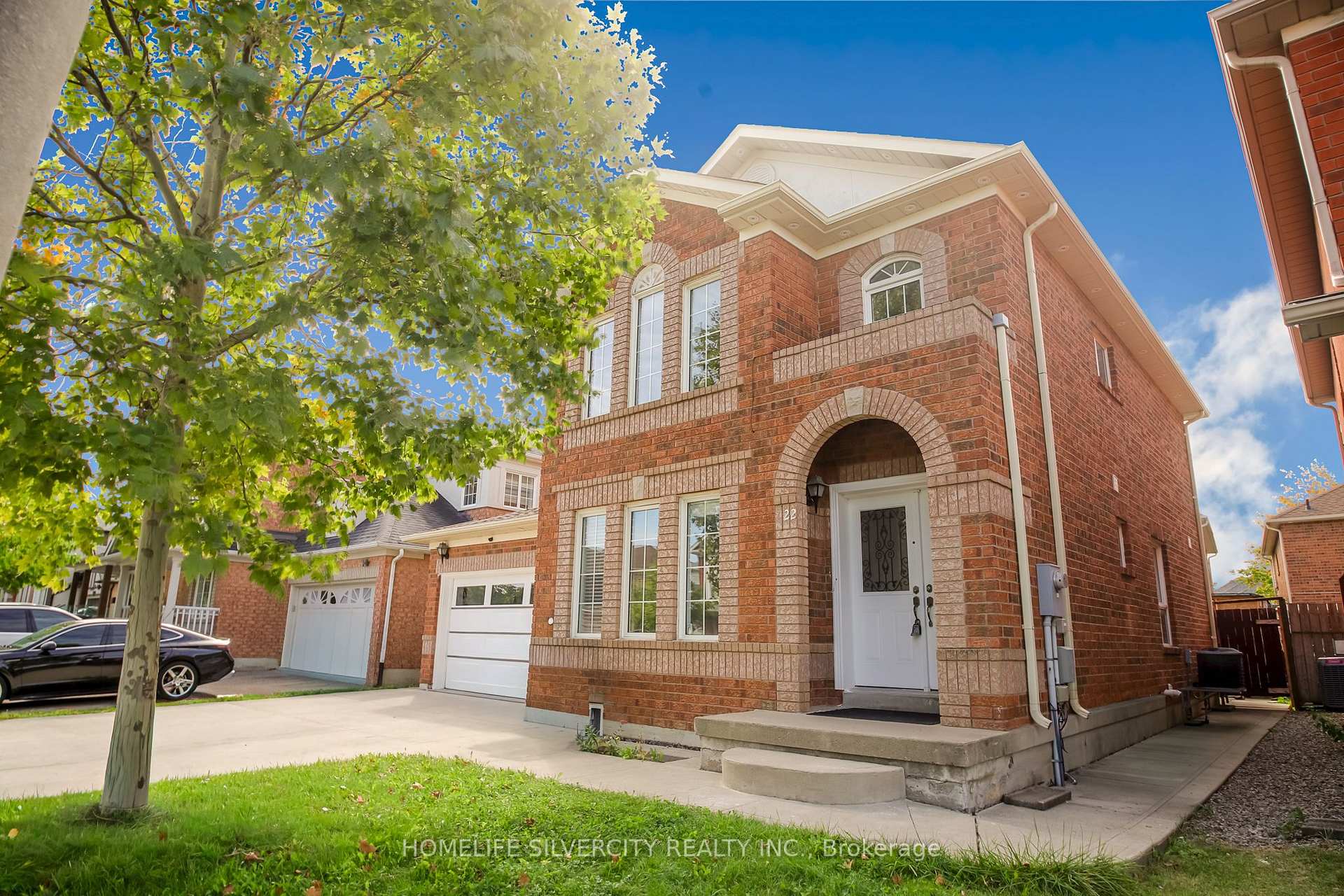 Photo 4 of 22 Meadow Glade Road, Brampton, Sandringham-Wellington — HOMEH