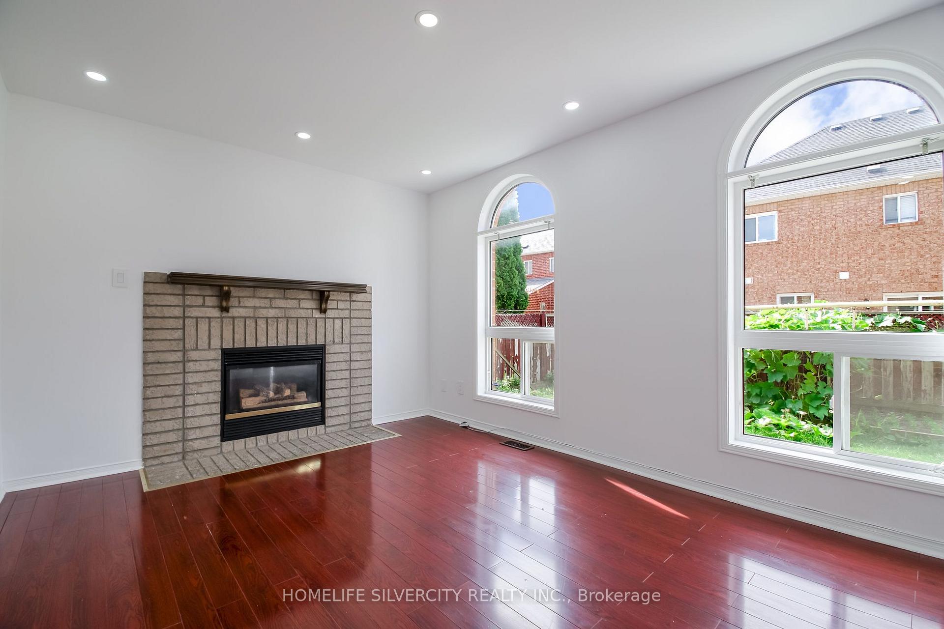 Photo 10 of 22 Meadow Glade Road, Brampton, Sandringham-Wellington — HOMEH