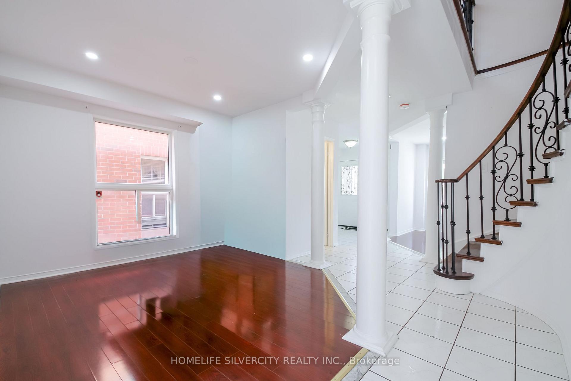 Photo 17 of 22 Meadow Glade Road, Brampton, Sandringham-Wellington — HOMEH