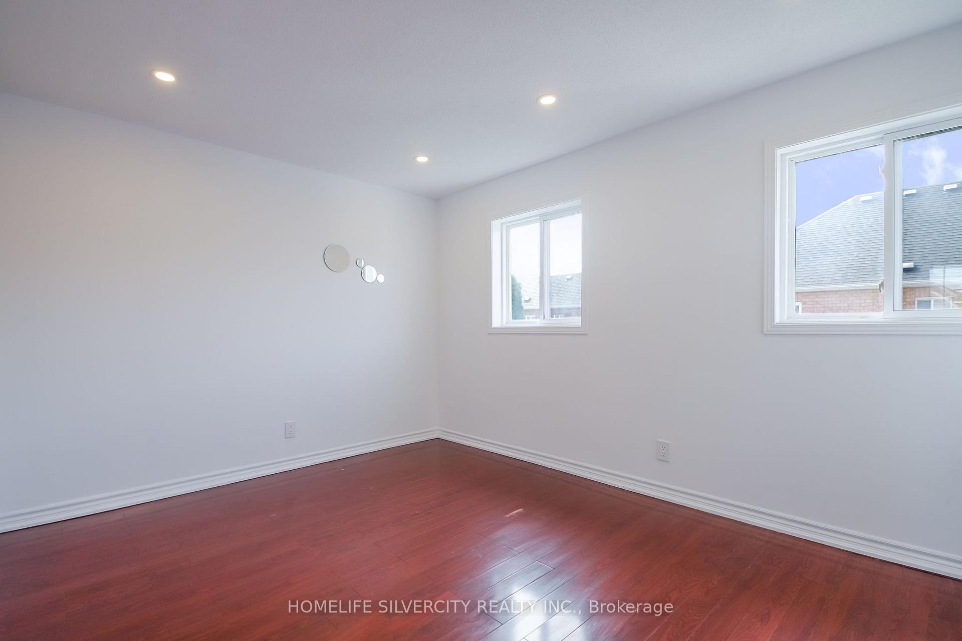 Photo 23 of 22 Meadow Glade Road, Brampton, Sandringham-Wellington — HOMEH