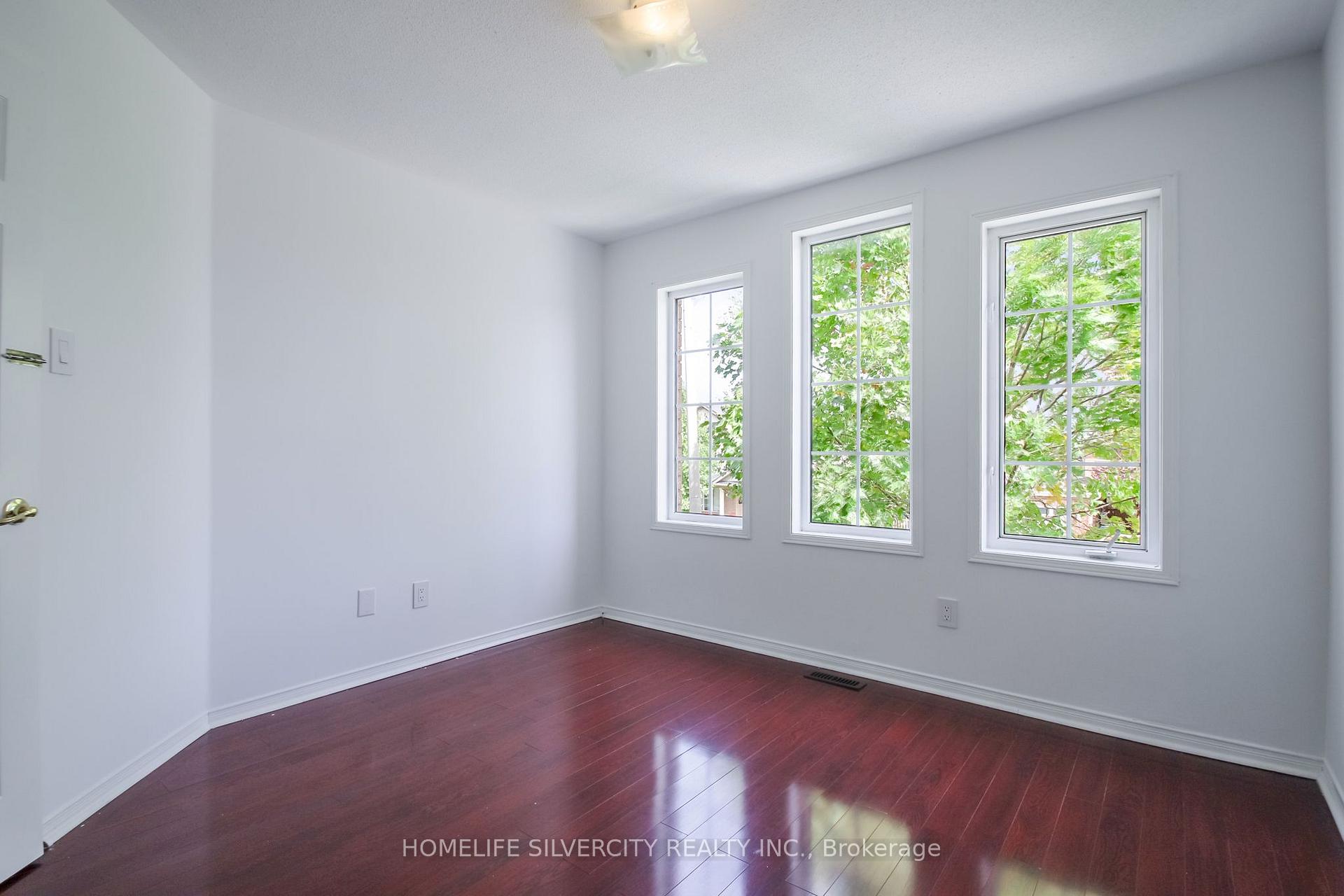 Photo 34 of 22 Meadow Glade Road, Brampton, Sandringham-Wellington — HOMEH