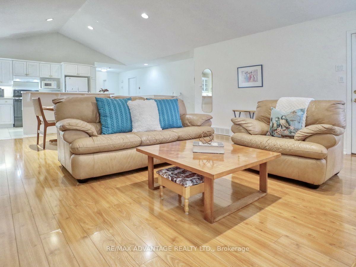 Photo 9 of Unit 6, 285 Mcgarrell Drive, London, North R — HOMEH
