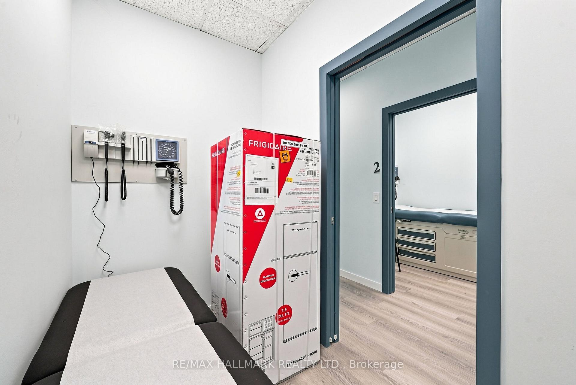 Photo 16 of 1487 Gerrard Street E, Toronto, Greenwood-Coxwell — HOMEH