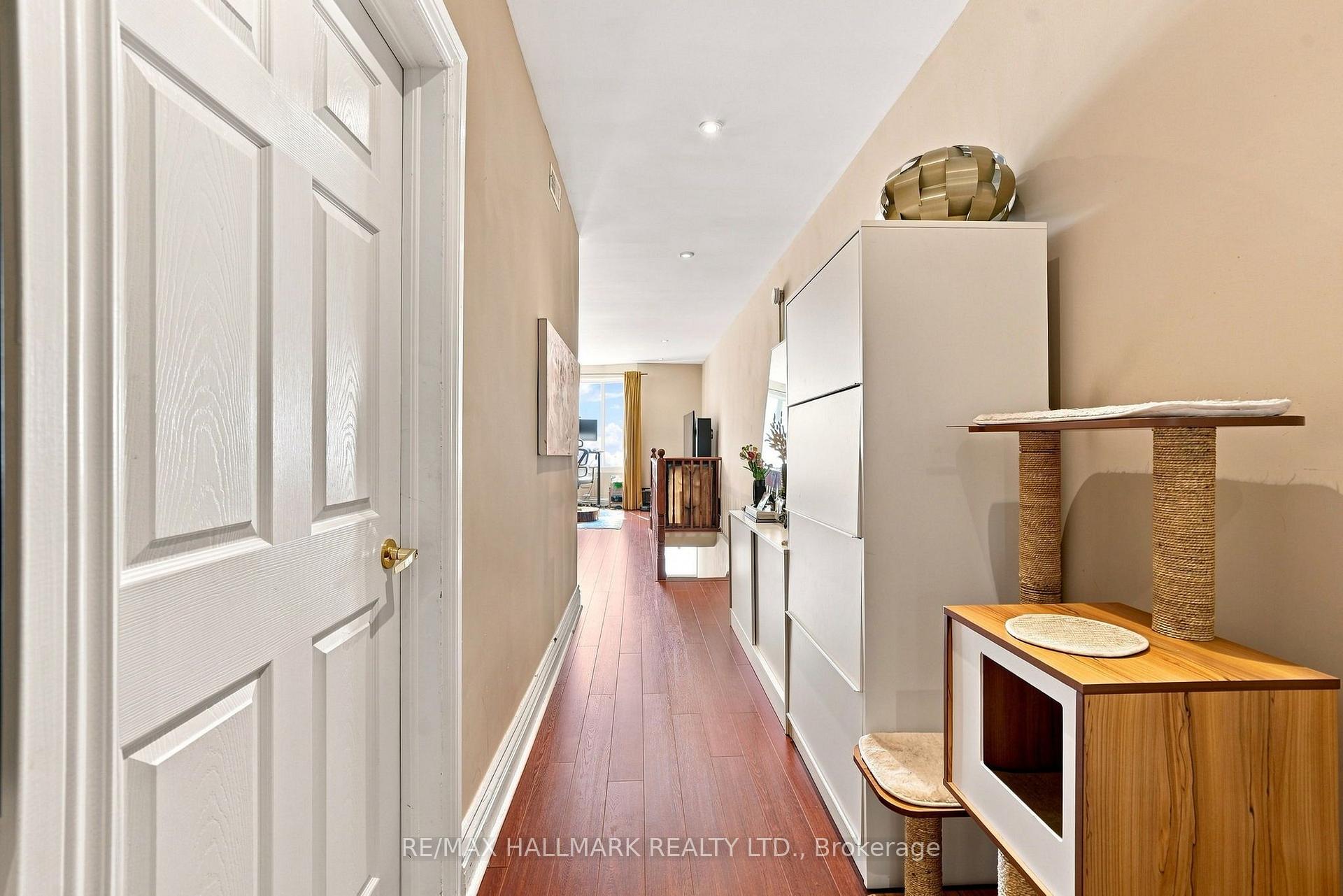 Photo 23 of 1568 Queen Street E, Toronto, Greenwood-Coxwell — HOMEH