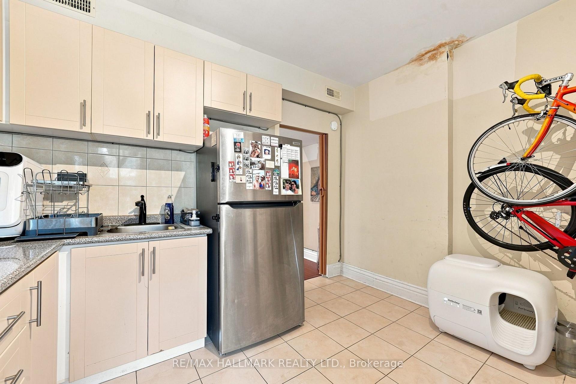 Photo 33 of 1568 Queen Street E, Toronto, Greenwood-Coxwell — HOMEH