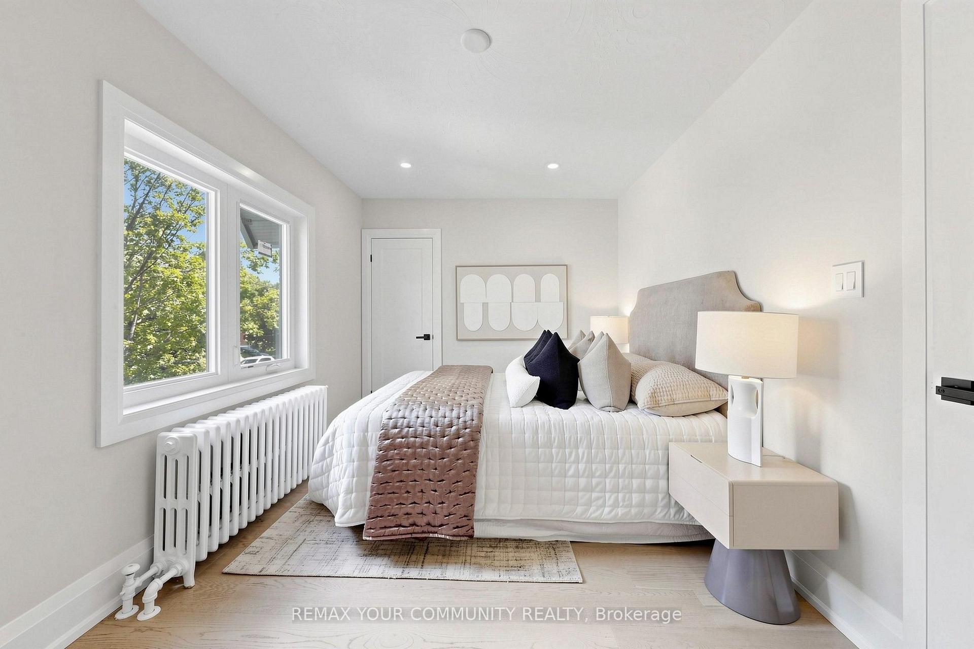 Photo 11 of 351 Fairlawn Avenue, Toronto, Bedford Park-Nortown — HOMEH