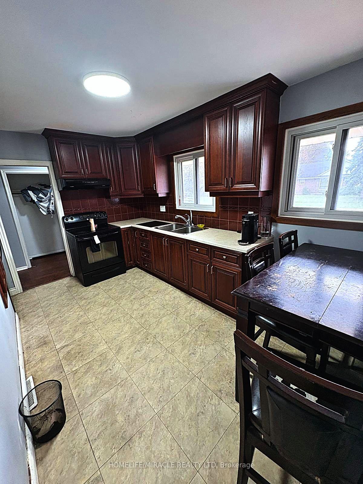 Photo 1 of 76 Switzer Drive, Oshawa, Centennial — HOMEH