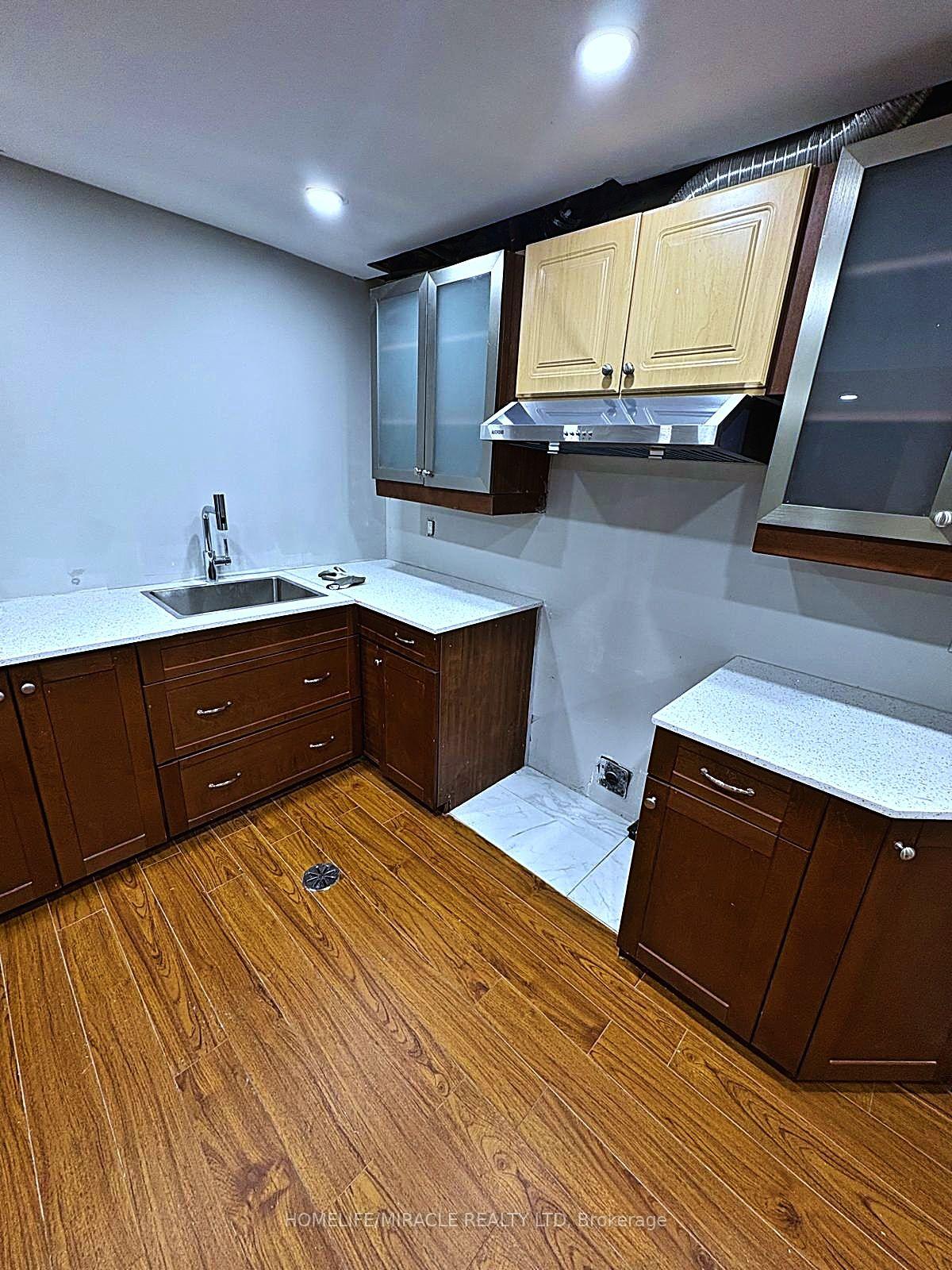 Photo 3 of 76 Switzer Drive, Oshawa, Centennial — HOMEH