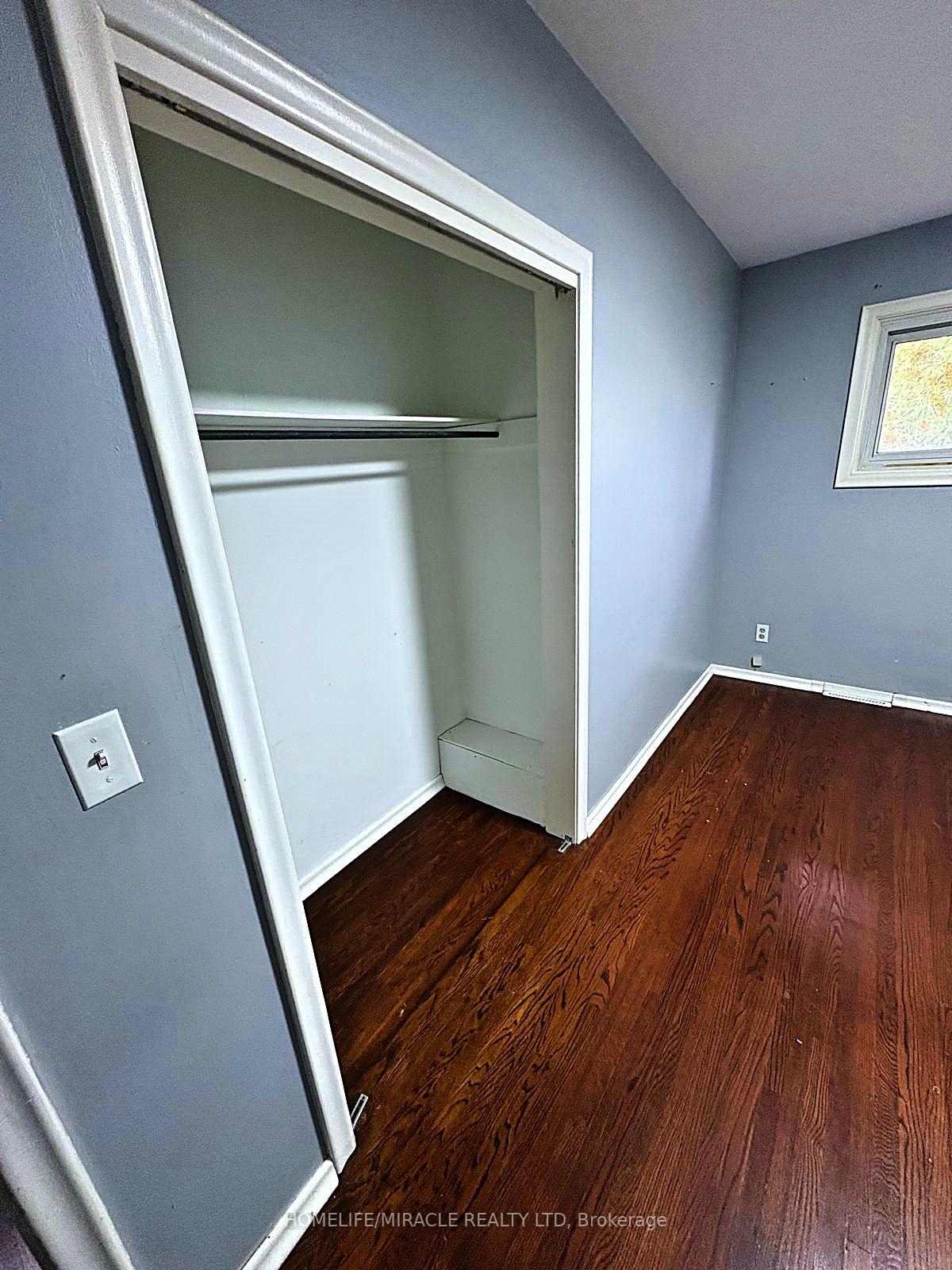 Photo 10 of 76 Switzer Drive, Oshawa, Centennial — HOMEH