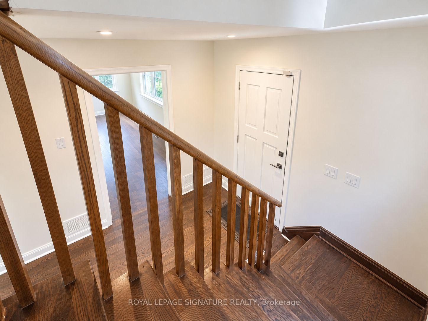 Photo 9 of Unit Main Unit, 21 Yongeview Avenue, Richmond Hill, South Richvale — HOMEH