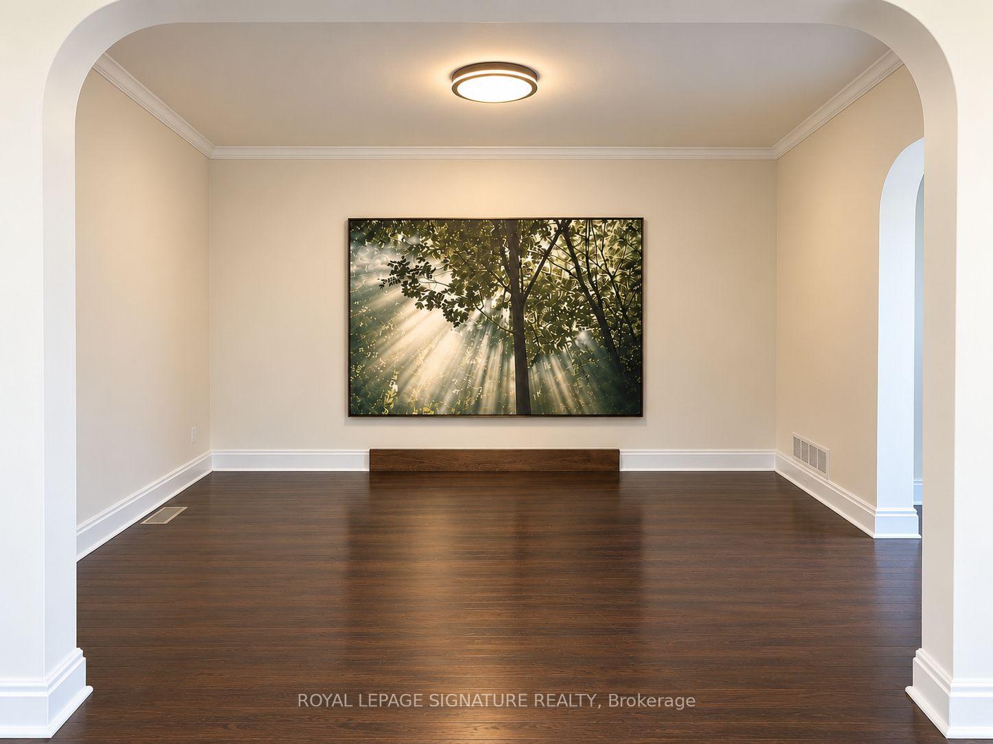 Photo 5 of Unit Main Unit, 21 Yongeview Avenue, Richmond Hill, South Richvale — HOMEH
