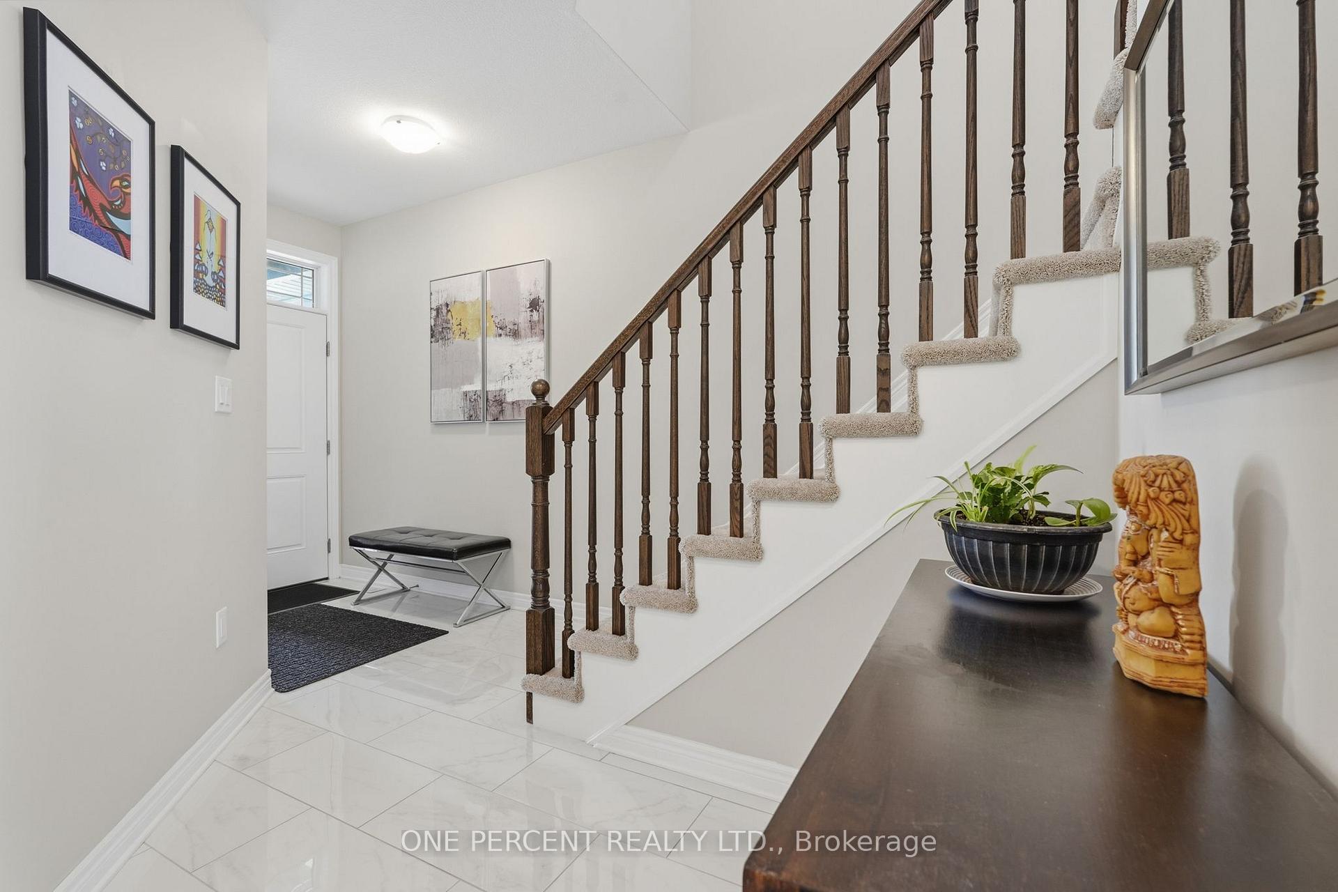 Photo 4 of 71 Laurent Avenue, Welland, Lincoln/Crowland — HOMEH