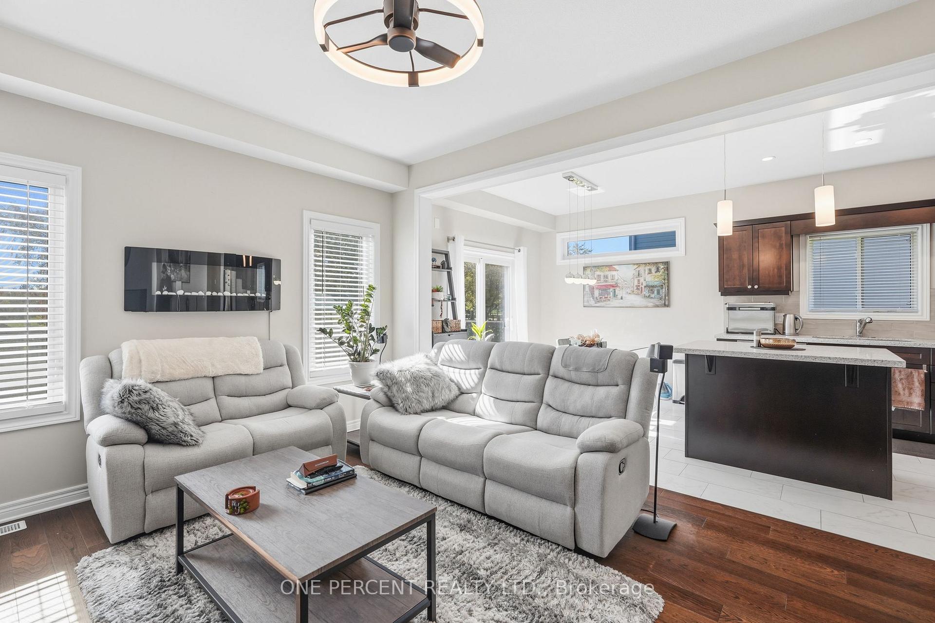 Photo 7 of 71 Laurent Avenue, Welland, Lincoln/Crowland — HOMEH