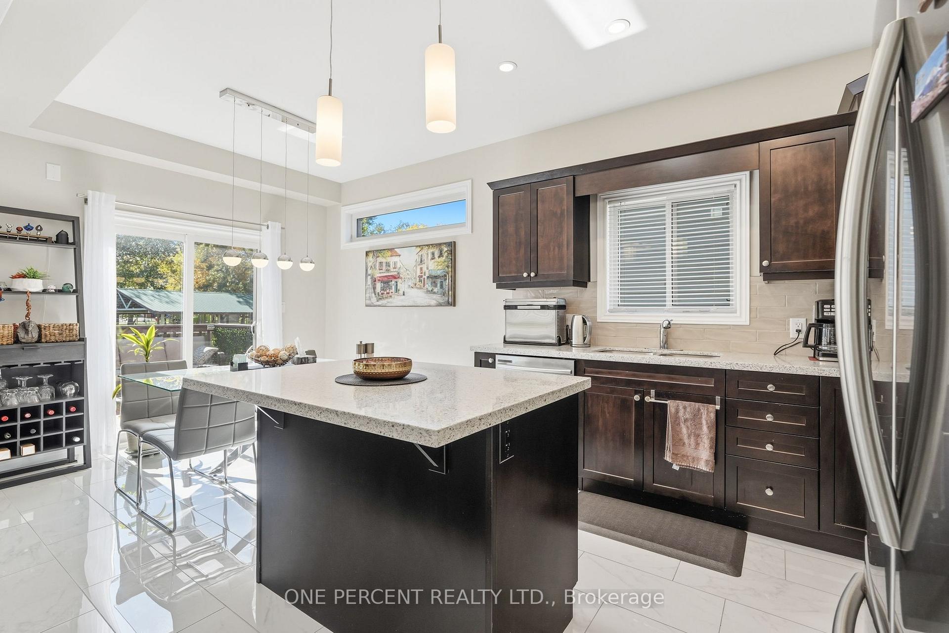 Photo 9 of 71 Laurent Avenue, Welland, Lincoln/Crowland — HOMEH