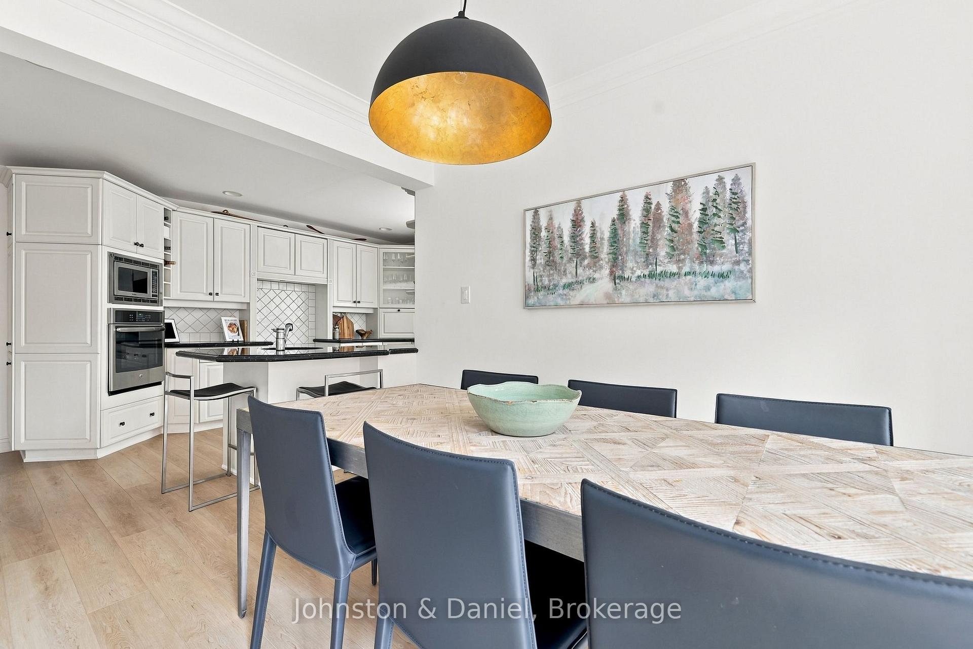Photo 9 of 238 Rose Park Drive, Toronto, Rosedale-Moore Park — HOMEH