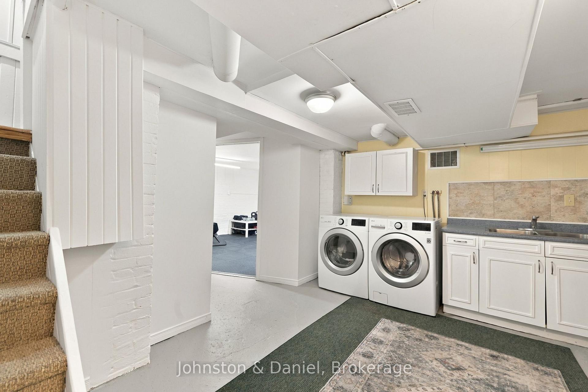 Photo 25 of 238 Rose Park Drive, Toronto, Rosedale-Moore Park — HOMEH