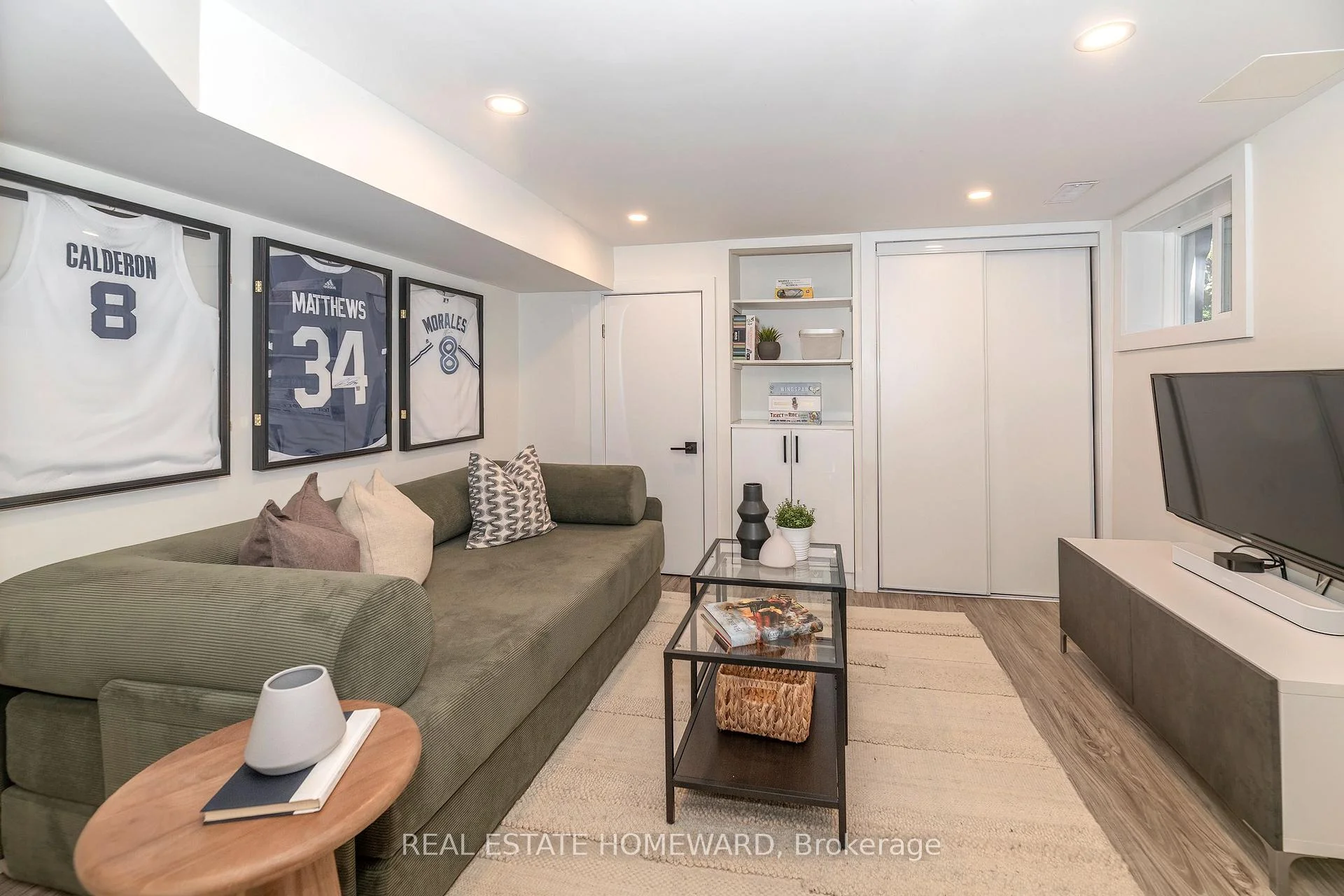 Photo 23 of 115 Wildwood Crescent, Toronto, Woodbine Corridor — HOMEH