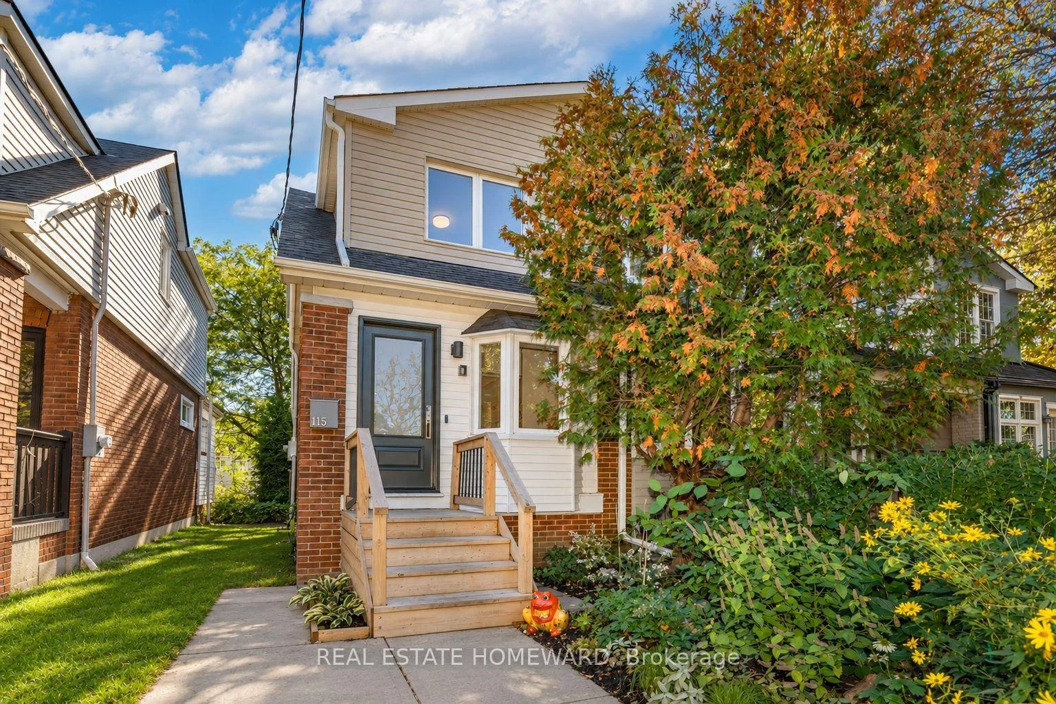 Photo 31 of 115 Wildwood Crescent, Toronto, Woodbine Corridor — HOMEH
