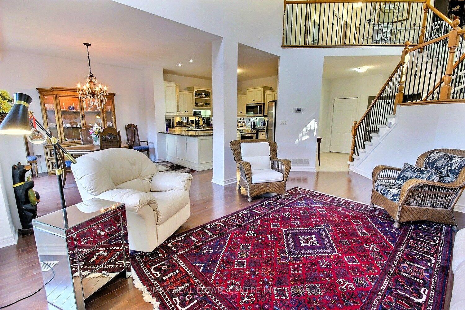 Photo 9 of 755 Willow Road, Guelph, Willow West/Sugarbush/West Acres — HOMEH