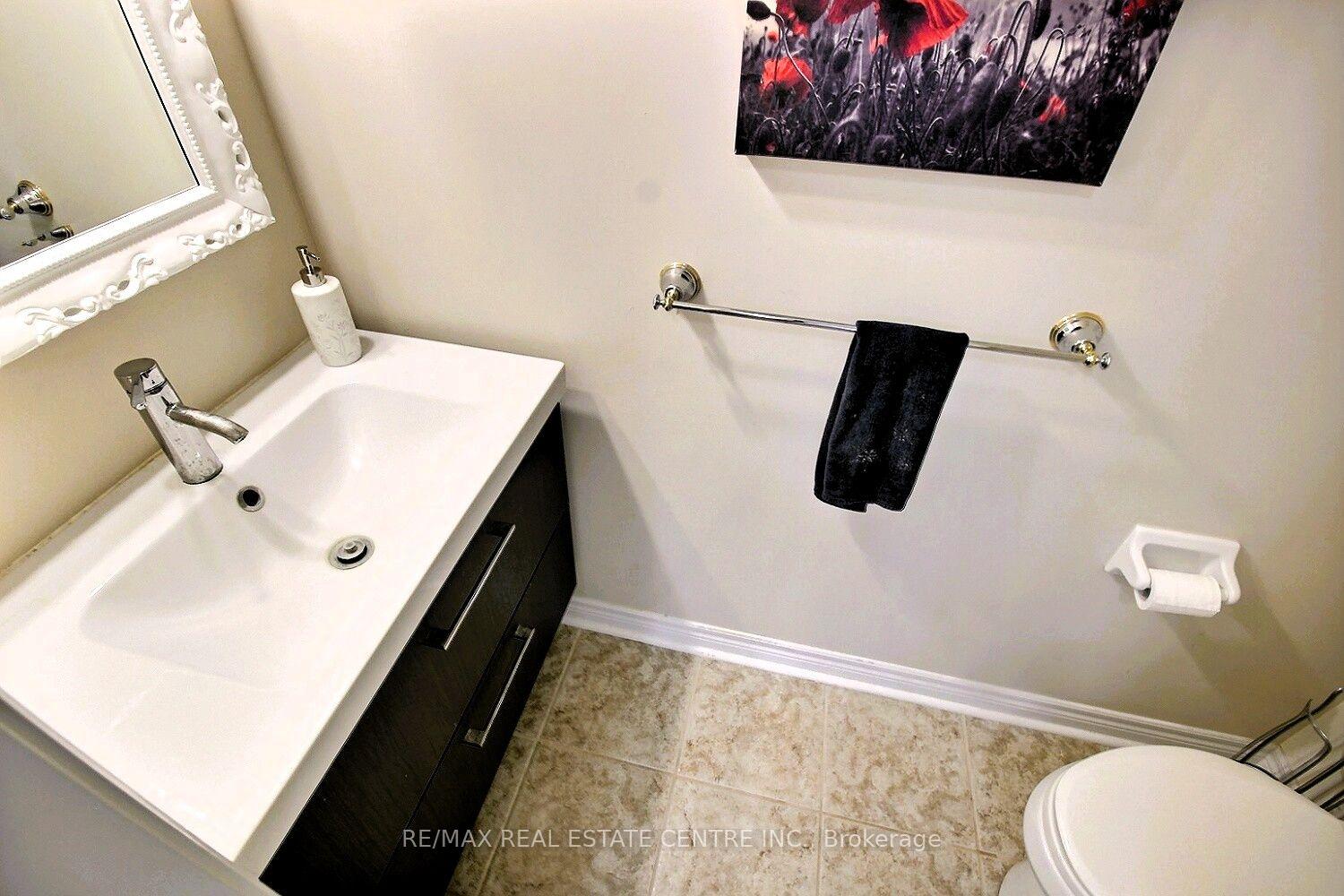 Photo 12 of 755 Willow Road, Guelph, Willow West/Sugarbush/West Acres — HOMEH