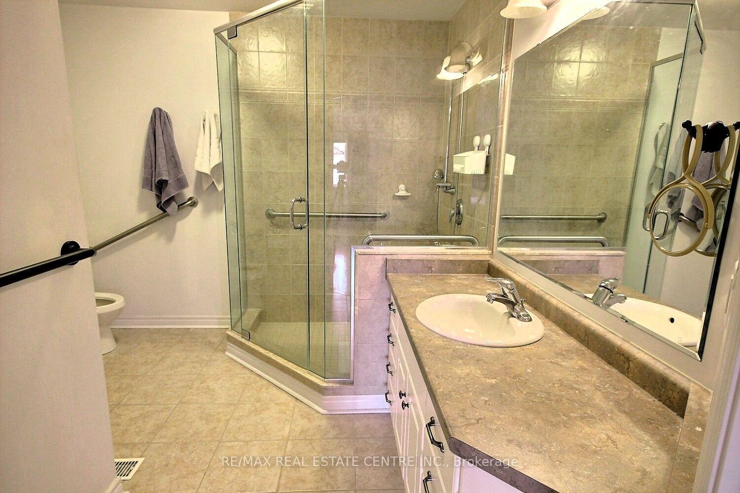 Photo 15 of 755 Willow Road, Guelph, Willow West/Sugarbush/West Acres — HOMEH