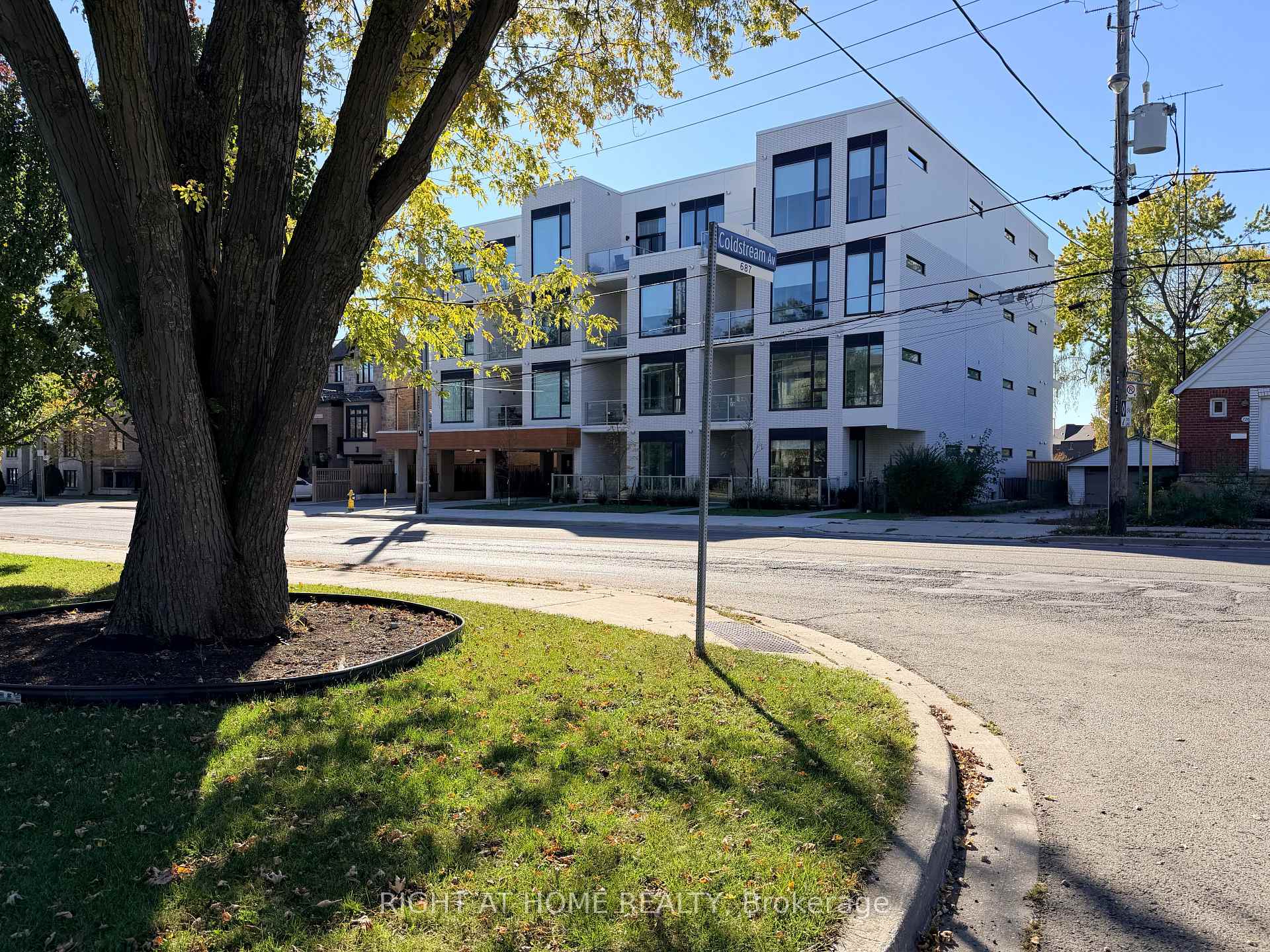 Photo 1 of Unit 207, 722 Marlee Avenue, North York, Yorkdale-Glen Park — HOMEH